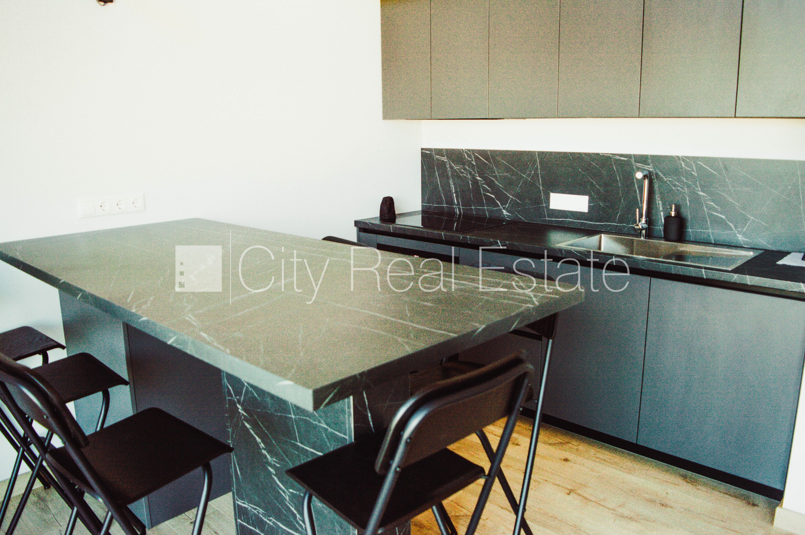 Sludinājumi. Šo dzīvokli izīrē pa diennaktīm (īstermiņa īre), īres cena sludinājumā norādīta par vienu diennakts Cena: 180 EUR/mēn Foto #18