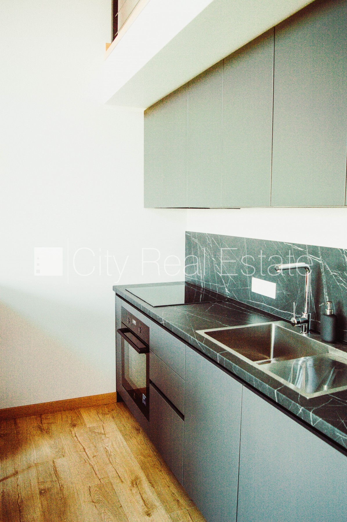 Sludinājumi. Šo dzīvokli izīrē pa diennaktīm (īstermiņa īre), īres cena sludinājumā norādīta par vienu diennakts Cena: 180 EUR/mēn Foto #21