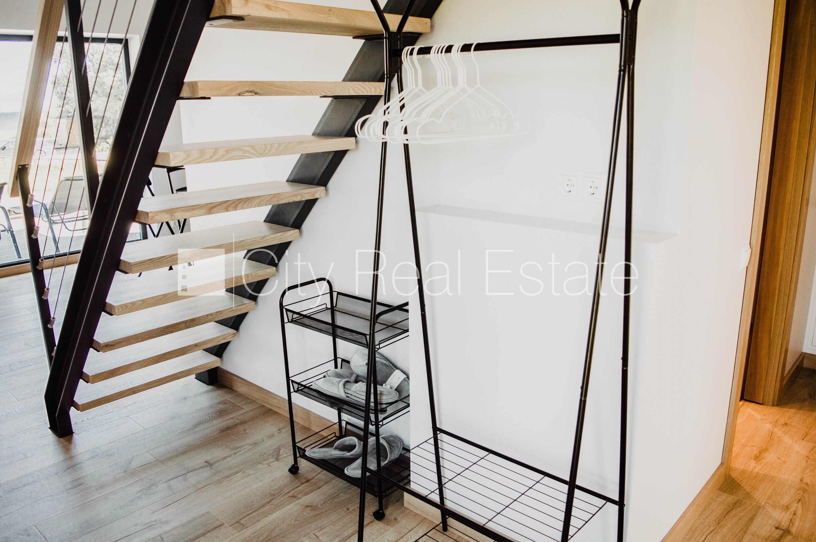 Sludinājumi. Šo dzīvokli izīrē pa diennaktīm (īstermiņa īre), īres cena sludinājumā norādīta par vienu diennakts Cena: 180 EUR/mēn Foto #25