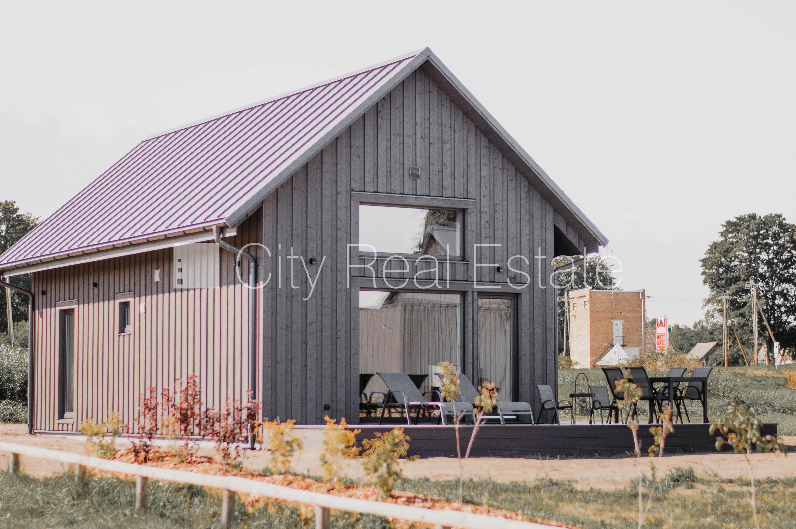 Sludinājumi. Šo dzīvokli izīrē pa diennaktīm (īstermiņa īre), īres cena sludinājumā norādīta par vienu diennakts Cena: 180 EUR/mēn Foto #3