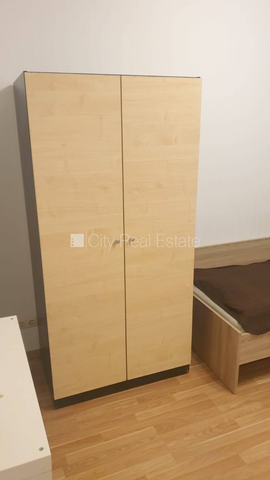 Sludinājumi. Fasādes māja, renovēta māja, slēgts pagalms, ieeja no pagalma, puspagrabs, kāpņu telpa pēc Cena: 1000 EUR/mēn Foto #11