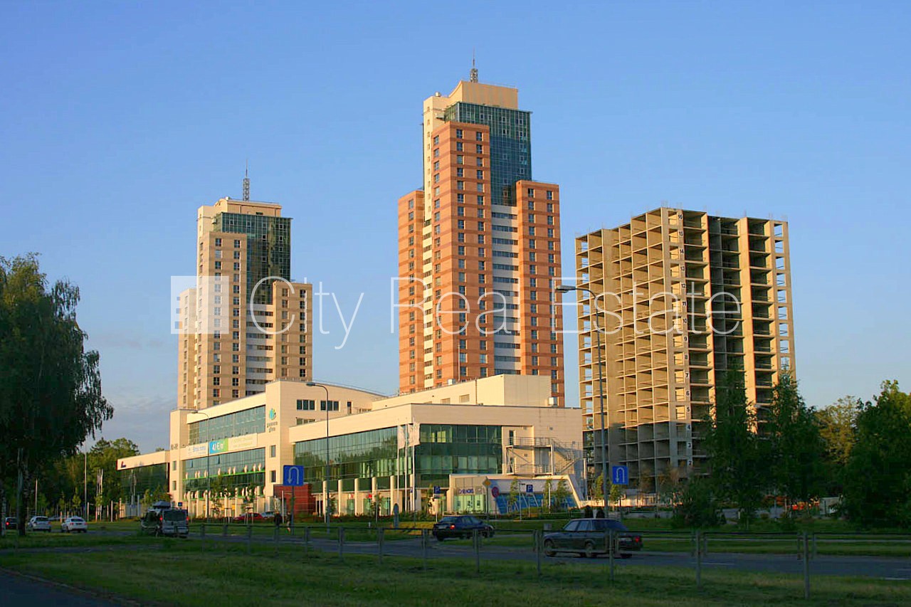 Sludinājumi. Jaunceltne, slēgts pagalms, teritorijas iebrauktuves vārti aprīkoti ar automatizētu atvēršanās un Cena: 1100 EUR/mēn Foto #24