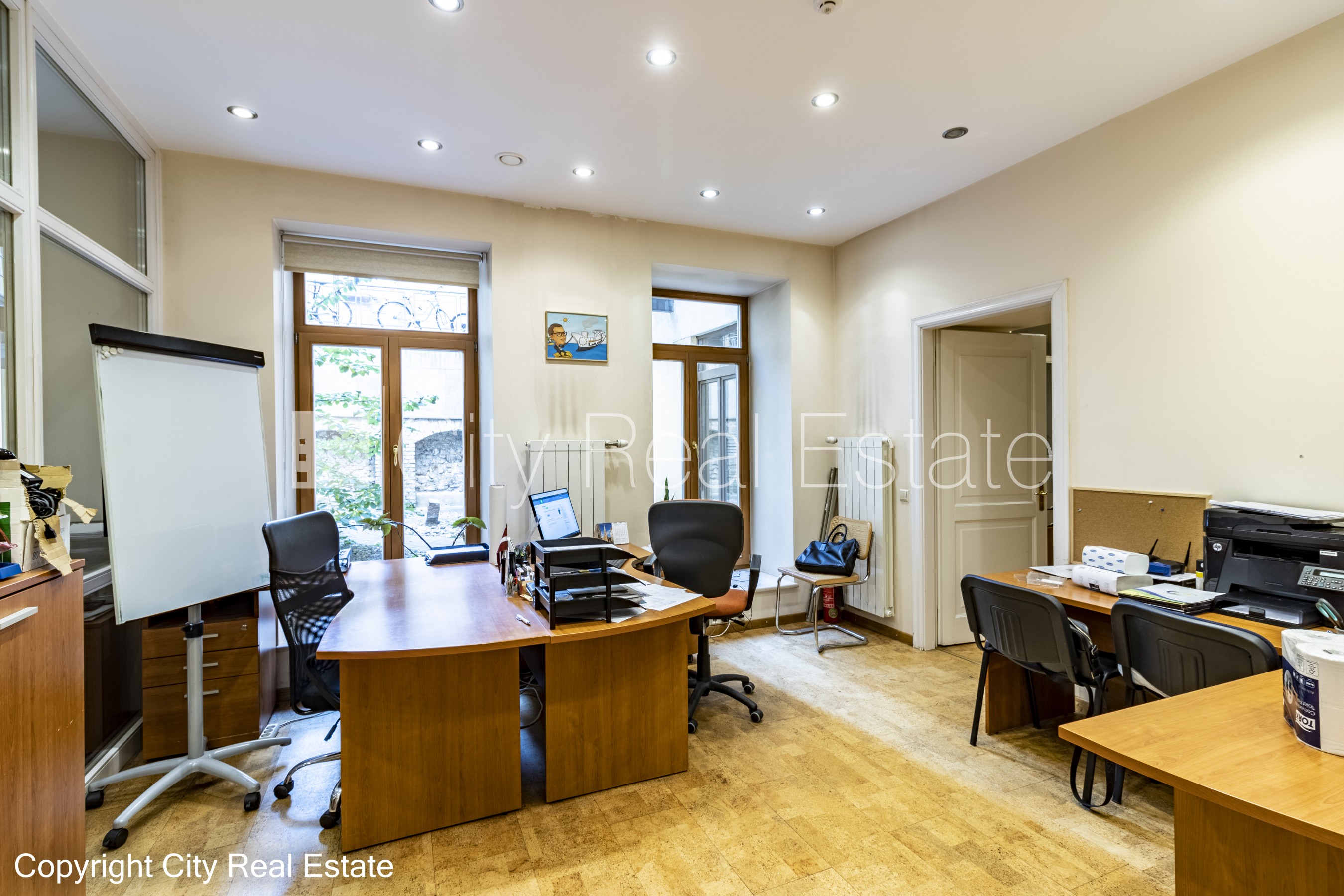 Sludinājumi. Zeme īpašumā, fasādes māja, renovēta māja, slēgts pagalms, ieeja no ielas, pirmais stāvs ar dārzu, Cena: 225000 EUR Foto #9