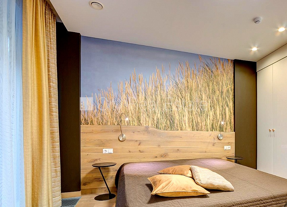 Sludinājumi. Jaunceltne, labiekārtota apzaļumota teritorija, bruģēts piebraucamais ceļš, garāža vienai Cena: 1300 EUR/mēn Foto #7