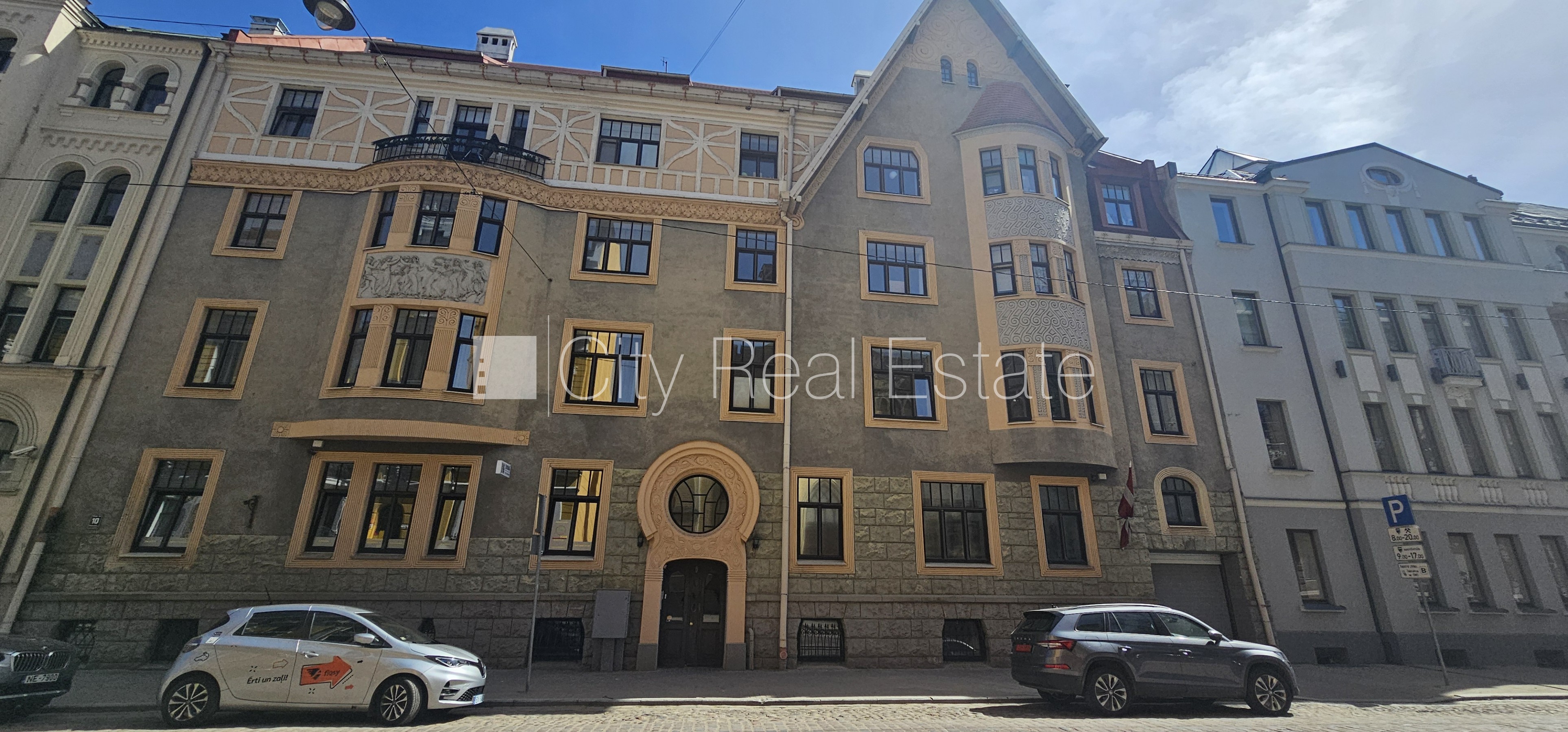 Sludinājumi. Fasādes māja, renovēta māja, slēgts pagalms, vieta automašīnai, ieeja no ielas un pagalma, ir Cena: 1200 EUR/mēn Foto #21