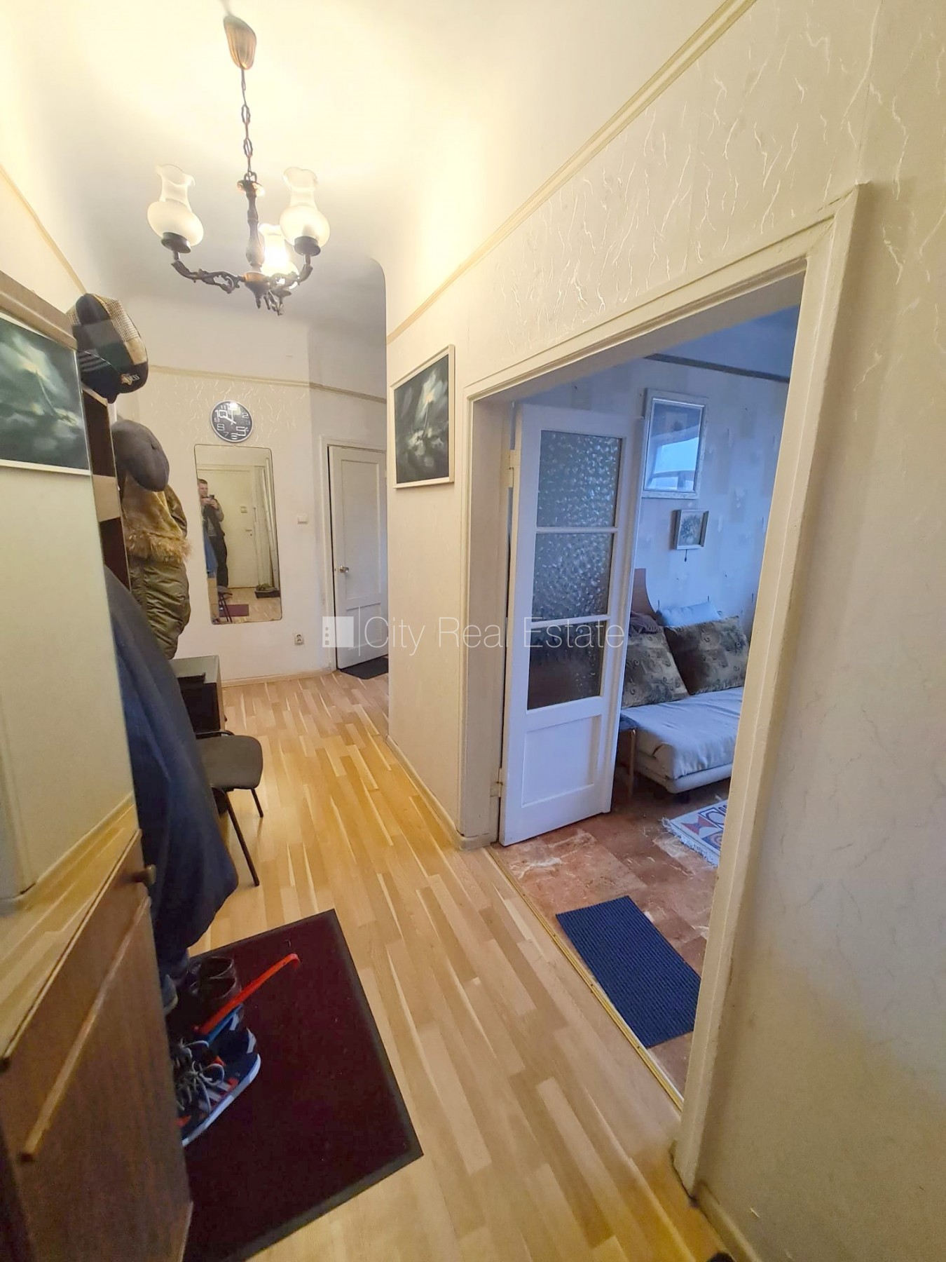 Sludinājumi. Zeme īpašumā, fasādes māja, slēgts pagalms, vieta automašīnai, ieeja no pagalma, kāpņu telpa pēc Cena: 84000 EUR Foto #6