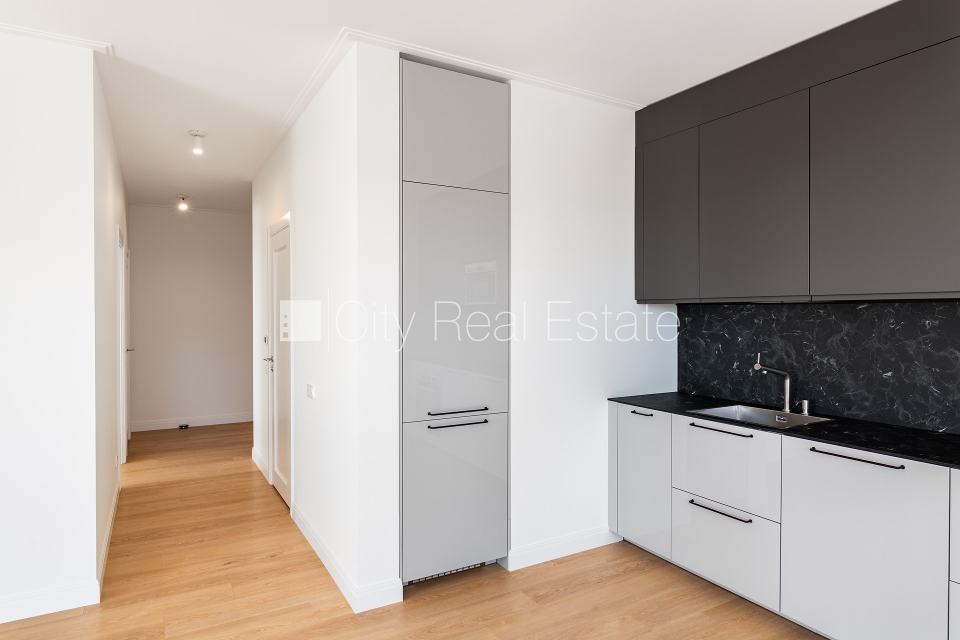 Sludinājumi. Projekts - Lindenholma kvartāls (Lindenholmas dzīvojamais kvartāls), jaunceltne, apsaimniekošanas Cena: 800 EUR/mēn Foto #2