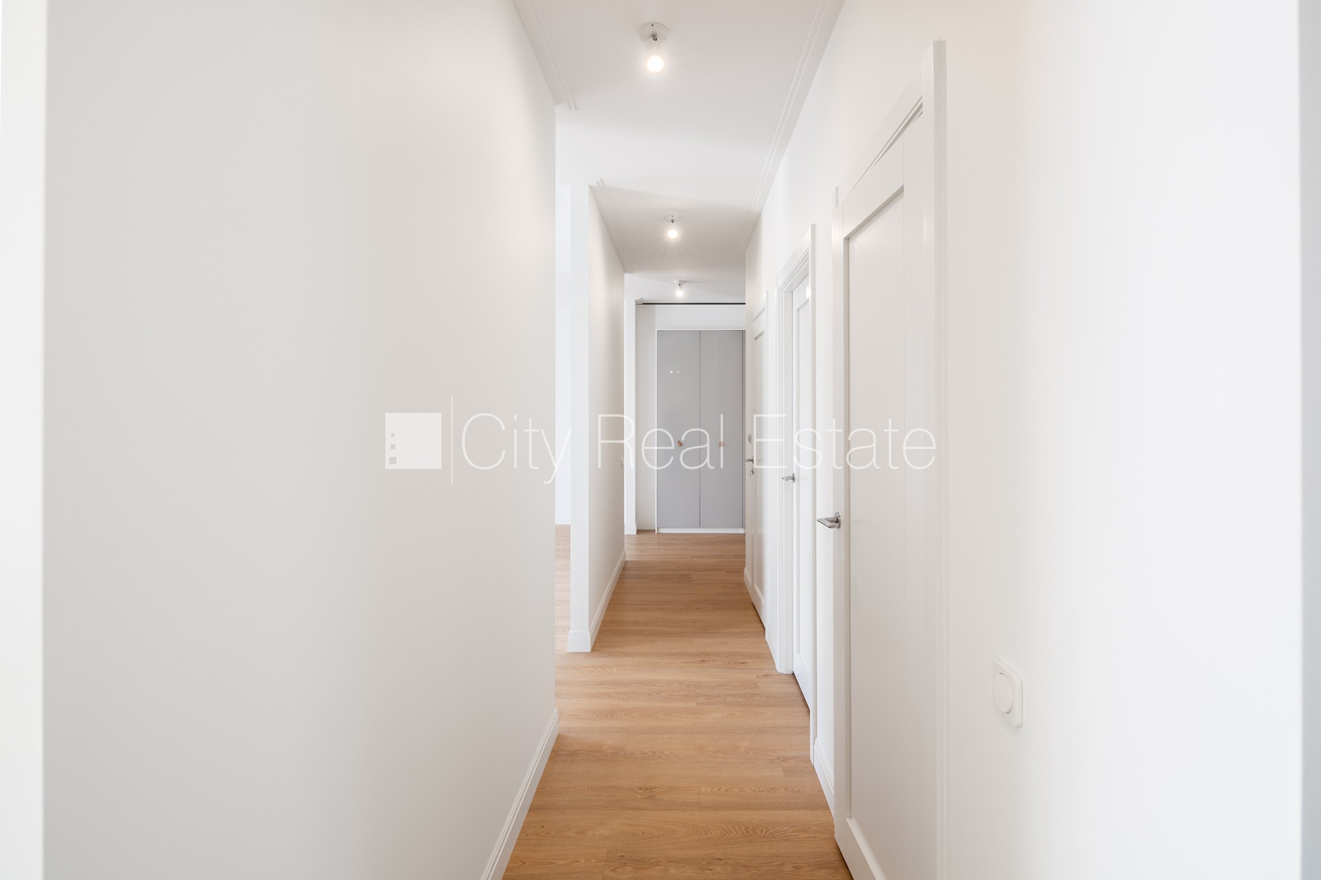 Sludinājumi. Projekts - Lindenholma kvartāls (Lindenholmas dzīvojamais kvartāls), jaunceltne, apsaimniekošanas Cena: 1350 EUR/mēn Foto #4