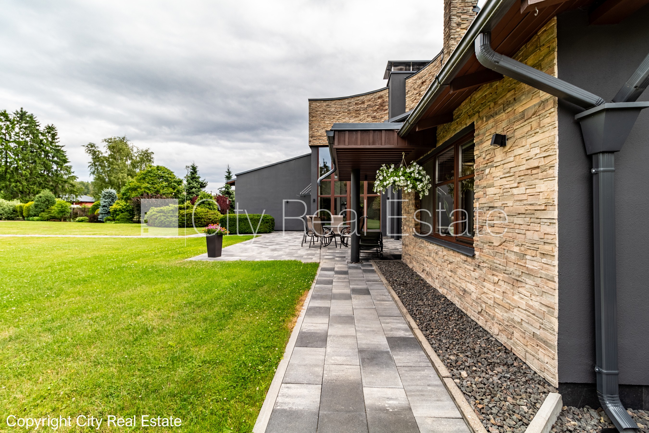 Sludinājumi. Zeme īpašumā, privātmāja, jaunceltne, keramzīta bloku sienas, energo efektīva māja, labiekārtota Cena: 990000 EUR Foto #4