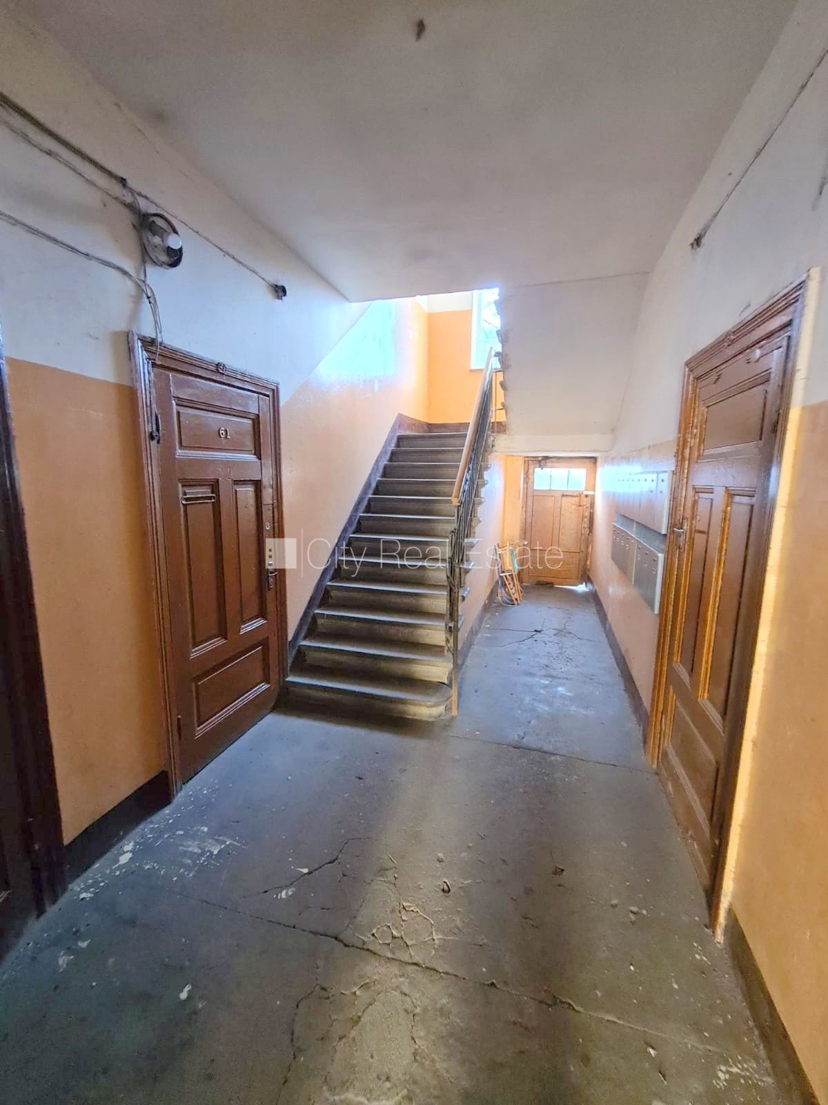 Sludinājumi. Pagalma ēka, slēgts pagalms, ieeja no ielas un pagalma, logi vērsti uz pagalma pusi, studio tipa, Cena: 250 EUR/mēn Foto #12