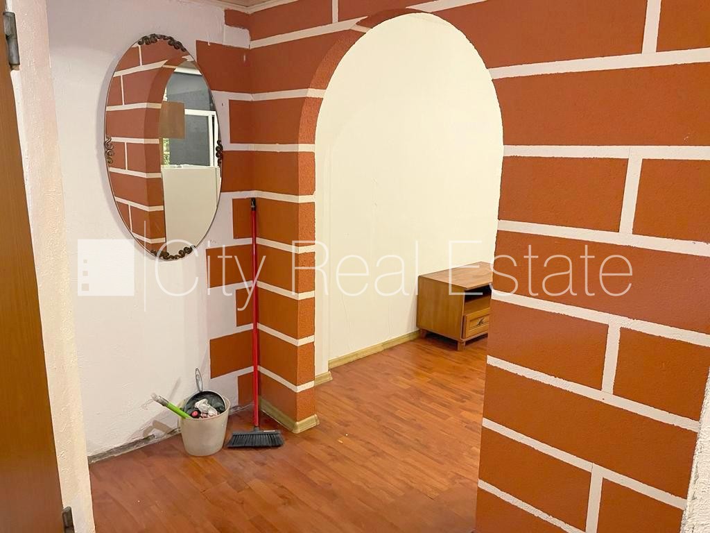 Sludinājumi. Pagalma ēka, slēgts pagalms, ieeja no ielas un pagalma, logi vērsti uz pagalma pusi, studio tipa, Cena: 250 EUR/mēn Foto #6