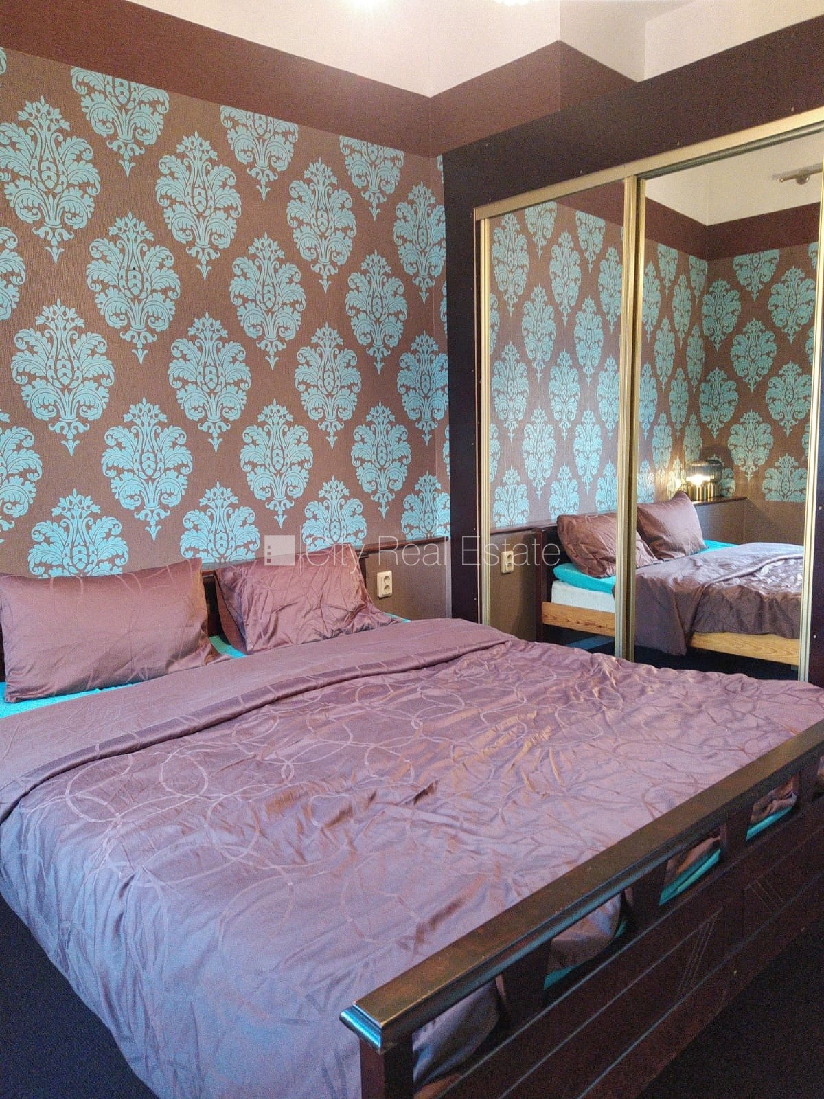 Sludinājumi. Fasādes māja, renovēta māja, slēgta teritorija, ieeja no ielas, ir lifts, kāpņu telpa pēc Cena: 850 EUR/mēn Foto #9