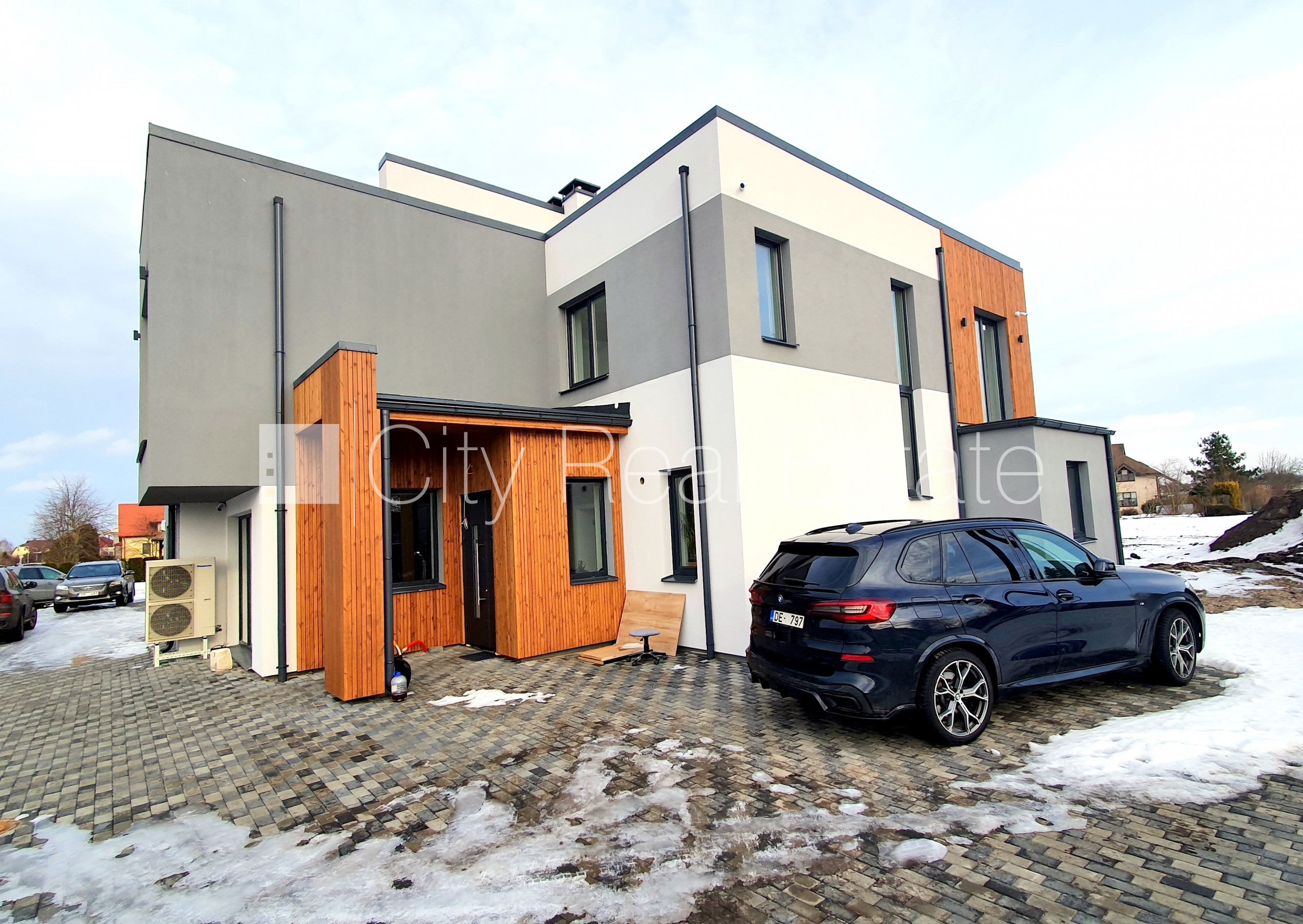 Sludinājumi. Zeme īpašumā, dvīņu māja, jaunceltne, labiekārtota apzaļumota teritorija, iežogota teritorija, Cena: 219800 EUR Foto #2