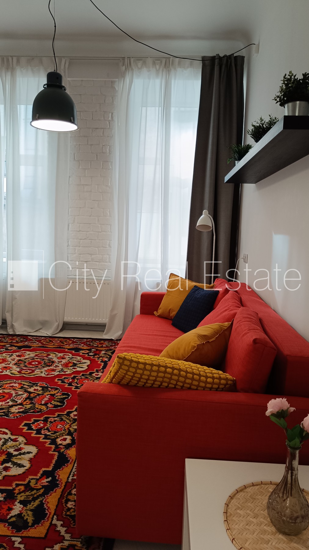 Sludinājumi. Pagalma māja, renovēta māja, labiekārtota apzaļumota teritorija, slēgts pagalms, ieeja no pagalma, Cena: 600 EUR/mēn Foto #7