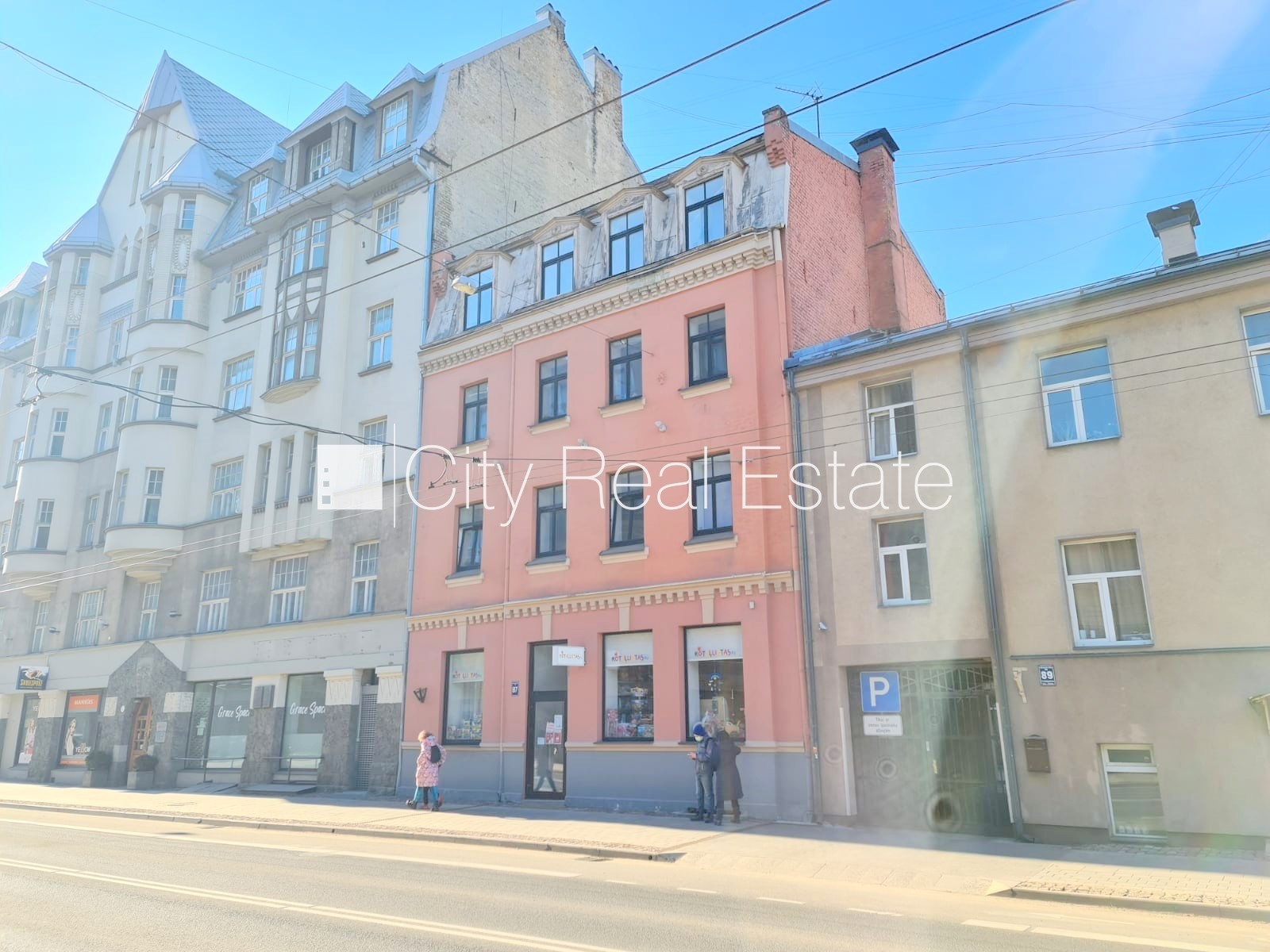 Sludinājumi. Fasādes māja, renovēta māja, slēgts pagalms, ieeja no pagalma, kāpņu telpa pēc kapitālā remonta, Cena: 300 EUR/mēn Foto #22