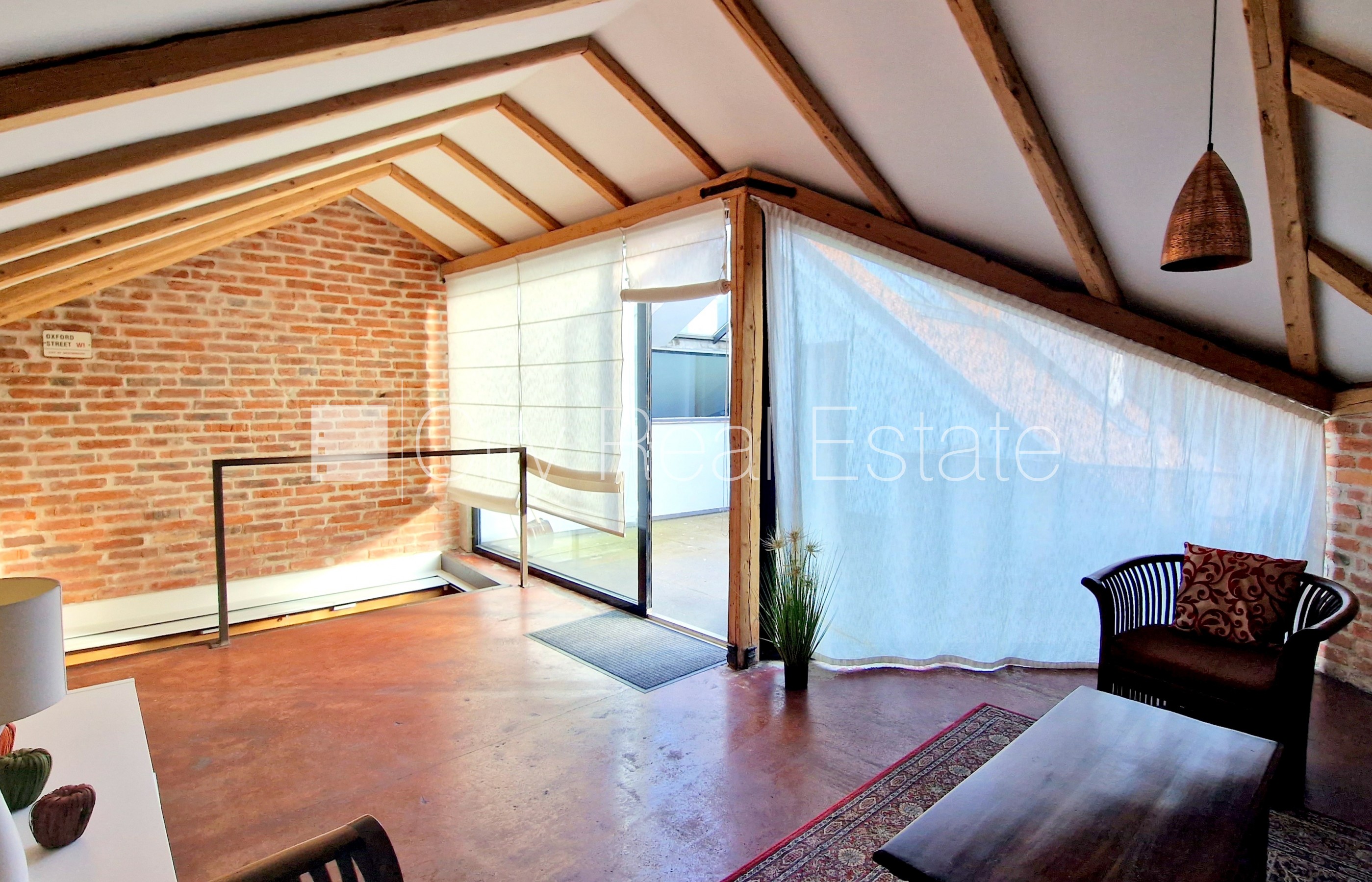 Объявление. Фасадный дом, реновированный дом, благоустроенная озеленённая территория, закрытый двор, лестничная Цена: 950 EUR/мес. Foto #17