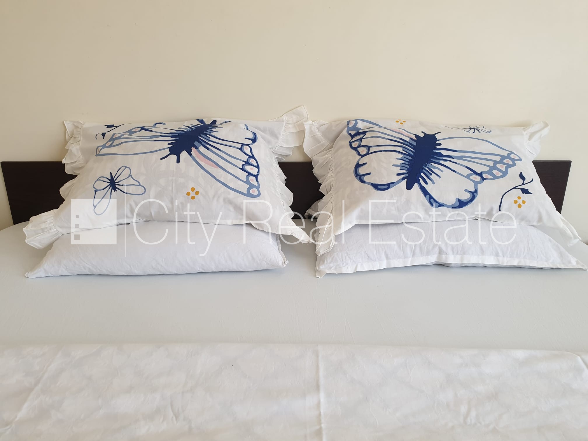 Sludinājumi. Pagalma ēka, renovēta māja, slēgts pagalms, ieeja no ielas un pagalma, ir lifts, kāpņu telpa pēc Cena: 500 EUR/mēn Foto #10