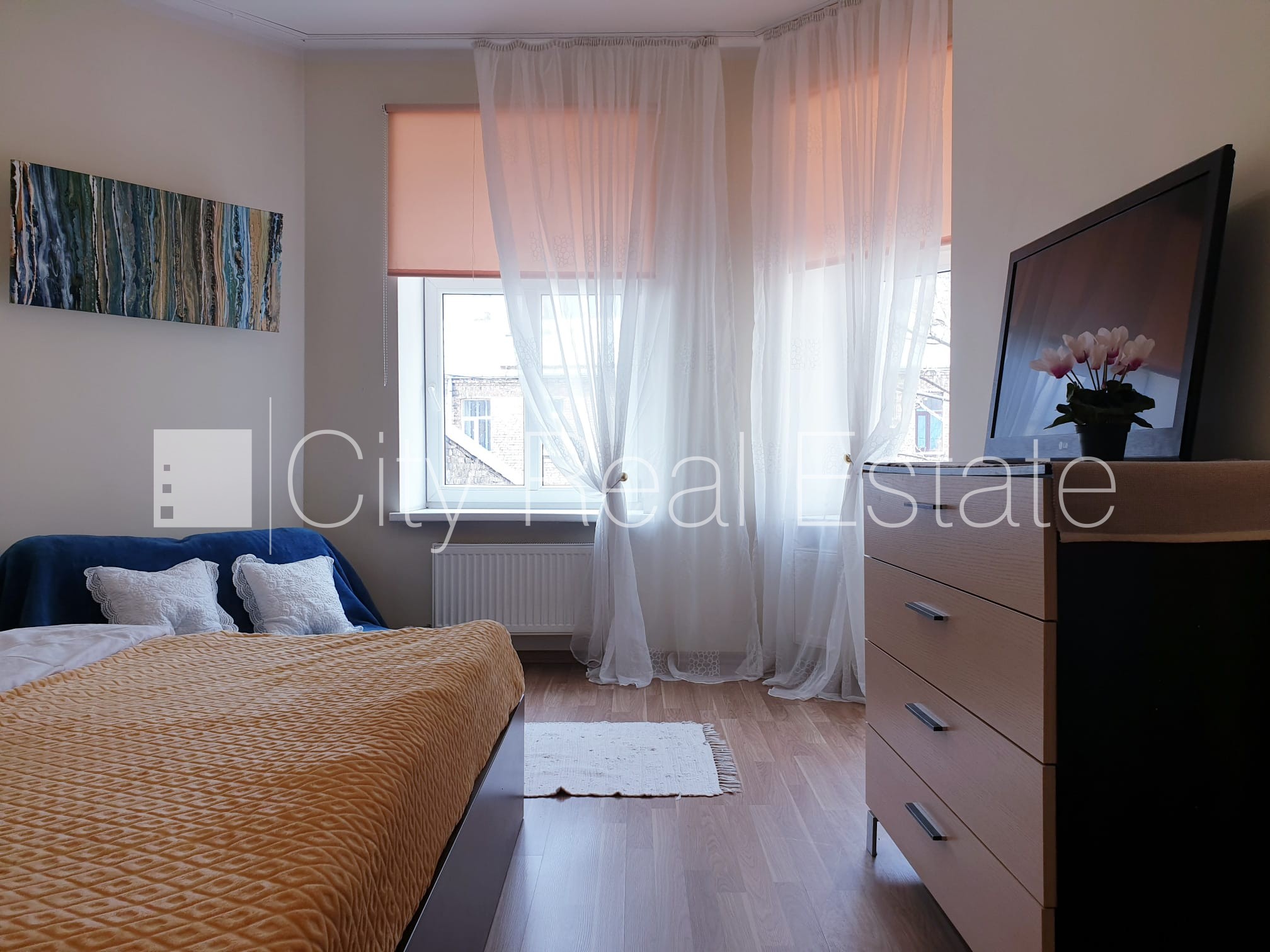 Sludinājumi. Pagalma ēka, renovēta māja, slēgts pagalms, ieeja no ielas un pagalma, ir lifts, kāpņu telpa pēc Cena: 500 EUR/mēn Foto #7