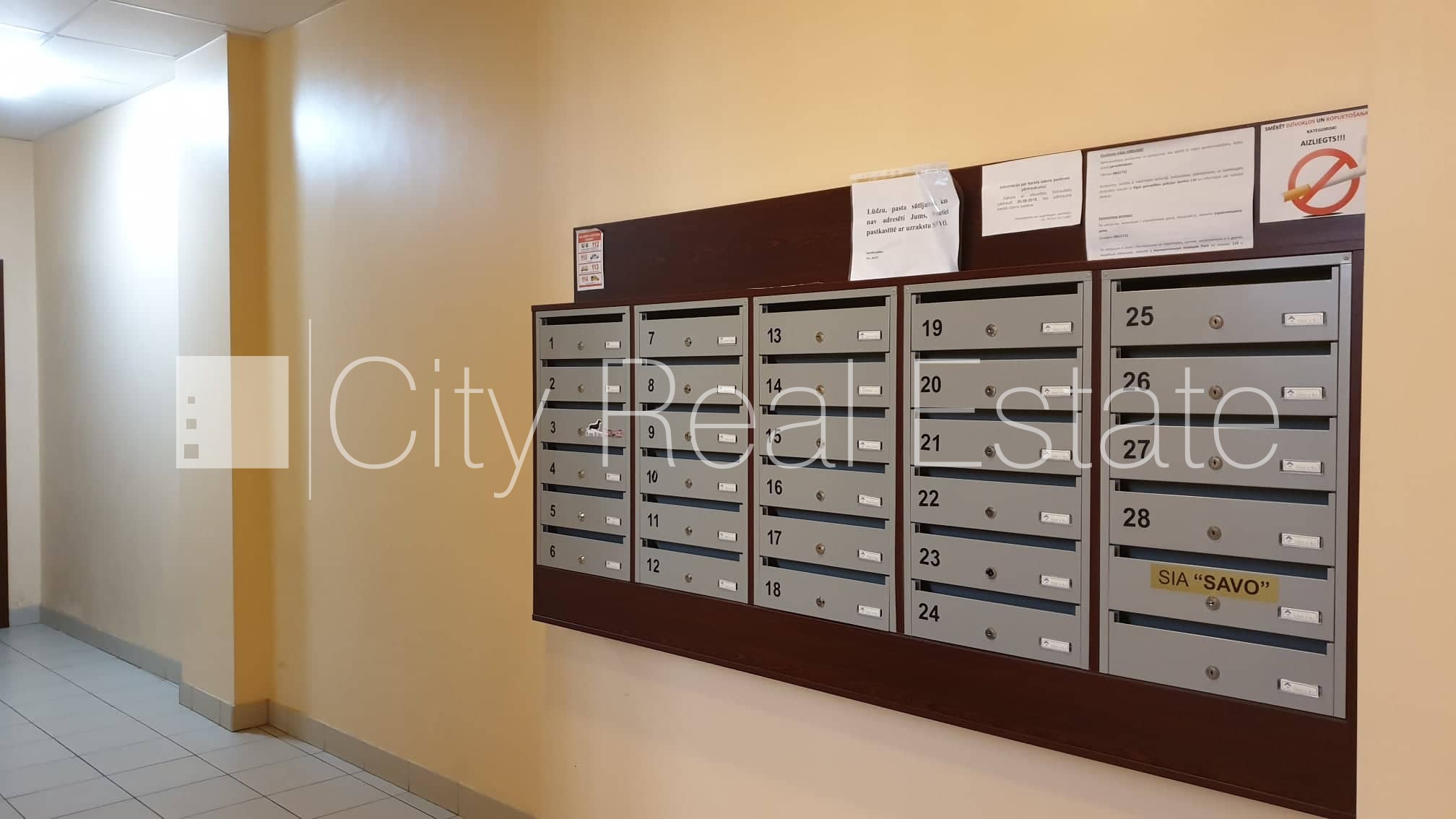 Sludinājumi. Pagalma ēka, renovēta māja, slēgts pagalms, ieeja no ielas un pagalma, ir lifts, kāpņu telpa pēc Cena: 500 EUR/mēn Foto #16