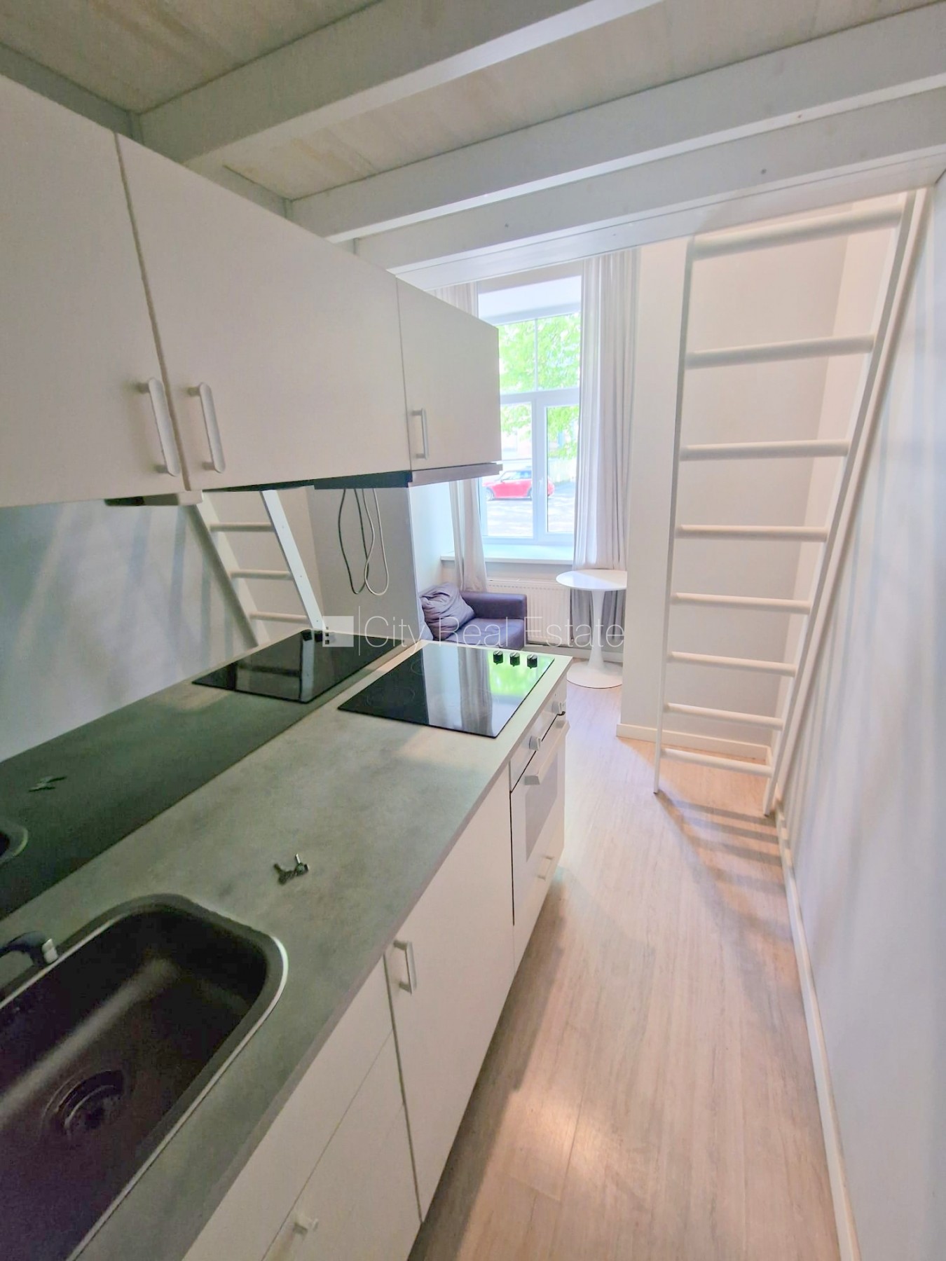 Sludinājumi. Fasādes māja, renovēta māja, labiekārtota apzaļumota teritorija, slēgts pagalms, ieeja no ielas, Cena: 300 EUR/mēn Foto #7