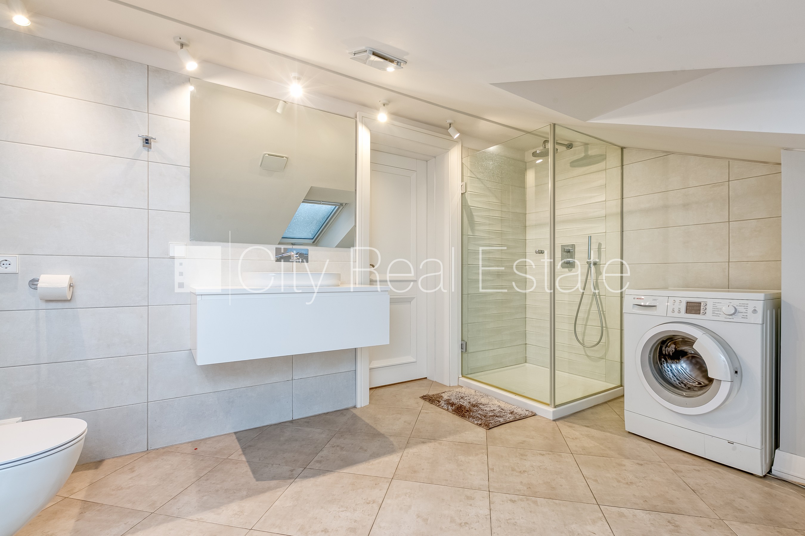 Sludinājumi. Projekts - Residence Lumiere, fasādes māja, renovēta māja, slēgts pagalms, iespēja nomāt Cena: 590000 EUR Foto #15