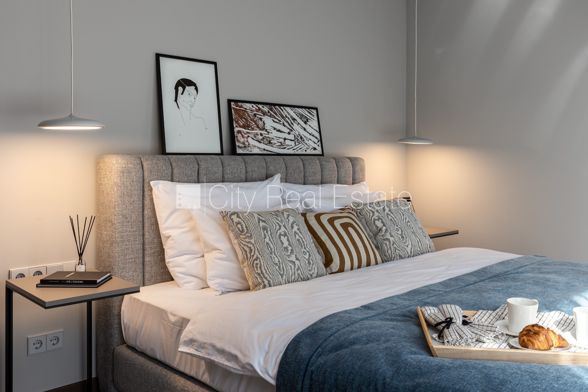 Sludinājumi. Jaunceltne, fasādes māja, labiekārtots apzaļumots pagalms, pazemes autostāvvieta, ieeja no ielas, Cena: 2200 EUR/mēn Foto #7