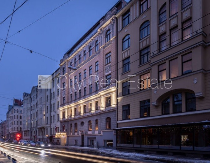 Sludinājumi. Fasādes māja, renovēta māja, slēgts pagalms, ieeja no pagalma, ir lifts, kāpņu telpa pēc kapitālā Cena: 380 EUR/mēn Foto #24