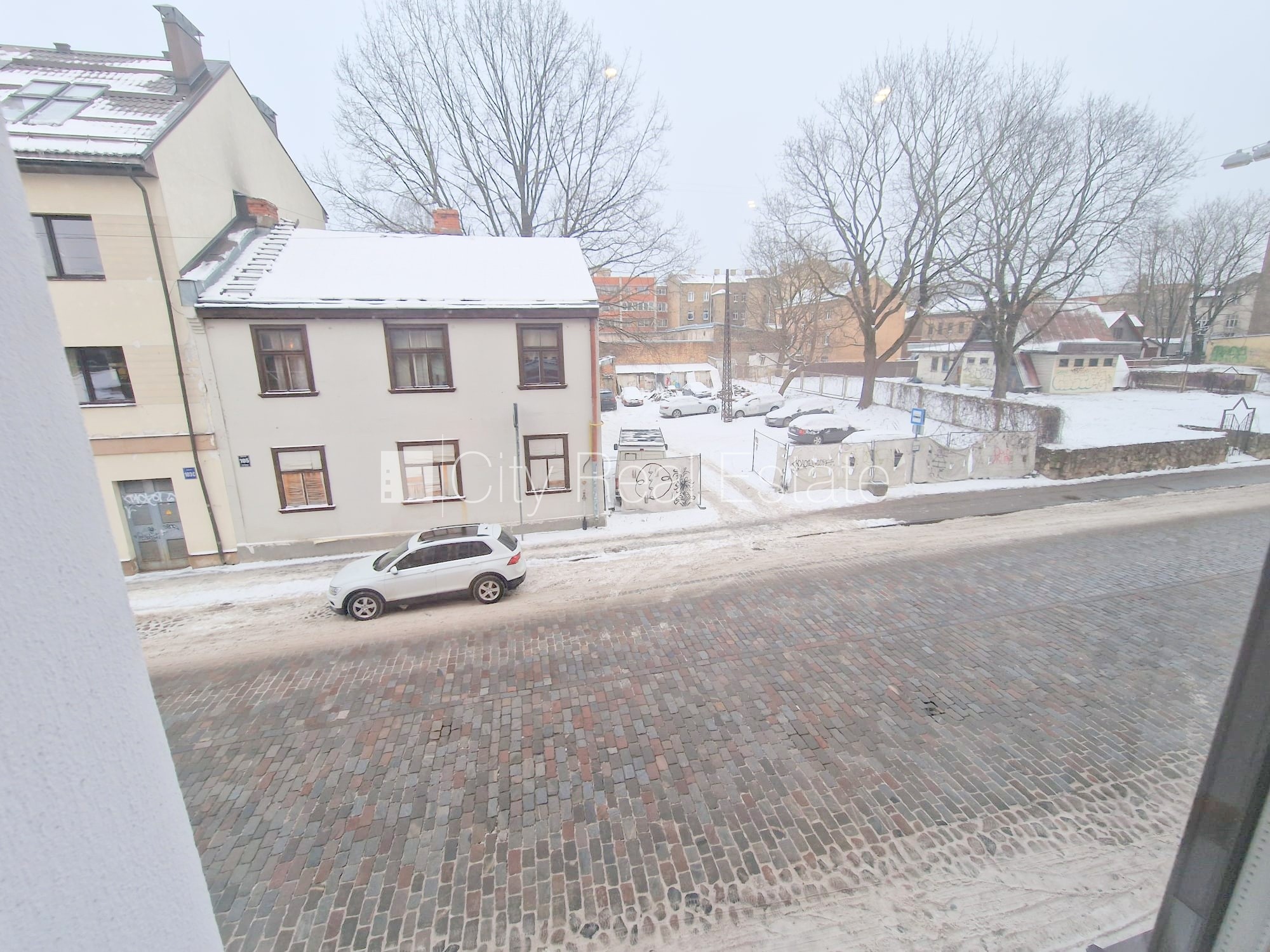 Объявление. Фасадный дом, реновированный дом, вход с улицы, лестничная клетка после капитального ремонта, окна Цена: 320 EUR/мес. Foto #8