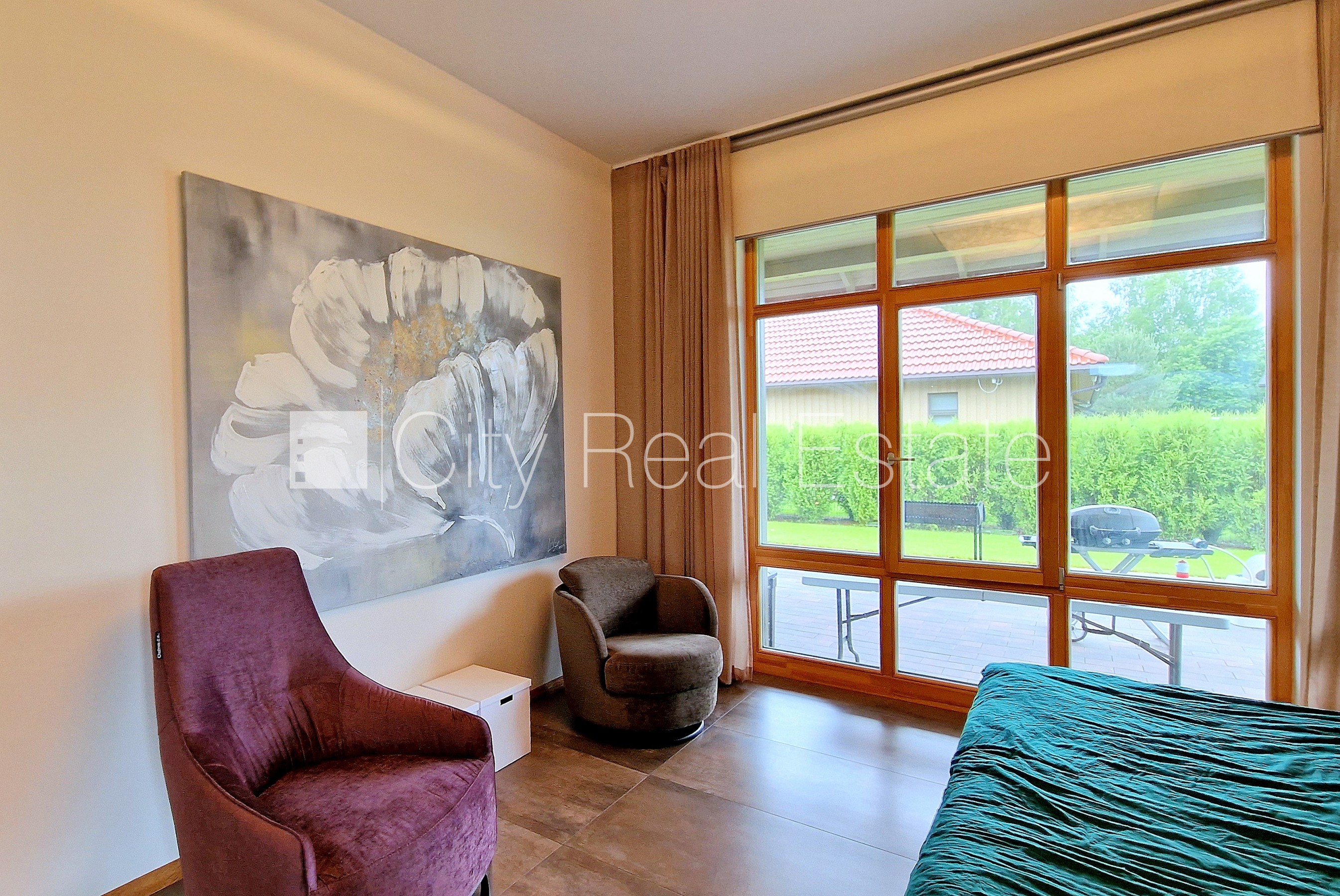 Sludinājumi. Privātmāja, jaunceltne, labiekārtota apzaļumota teritorija, teritorijas iebrauktuves vārti aprīkoti Cena: 2850 EUR/mēn Foto #24