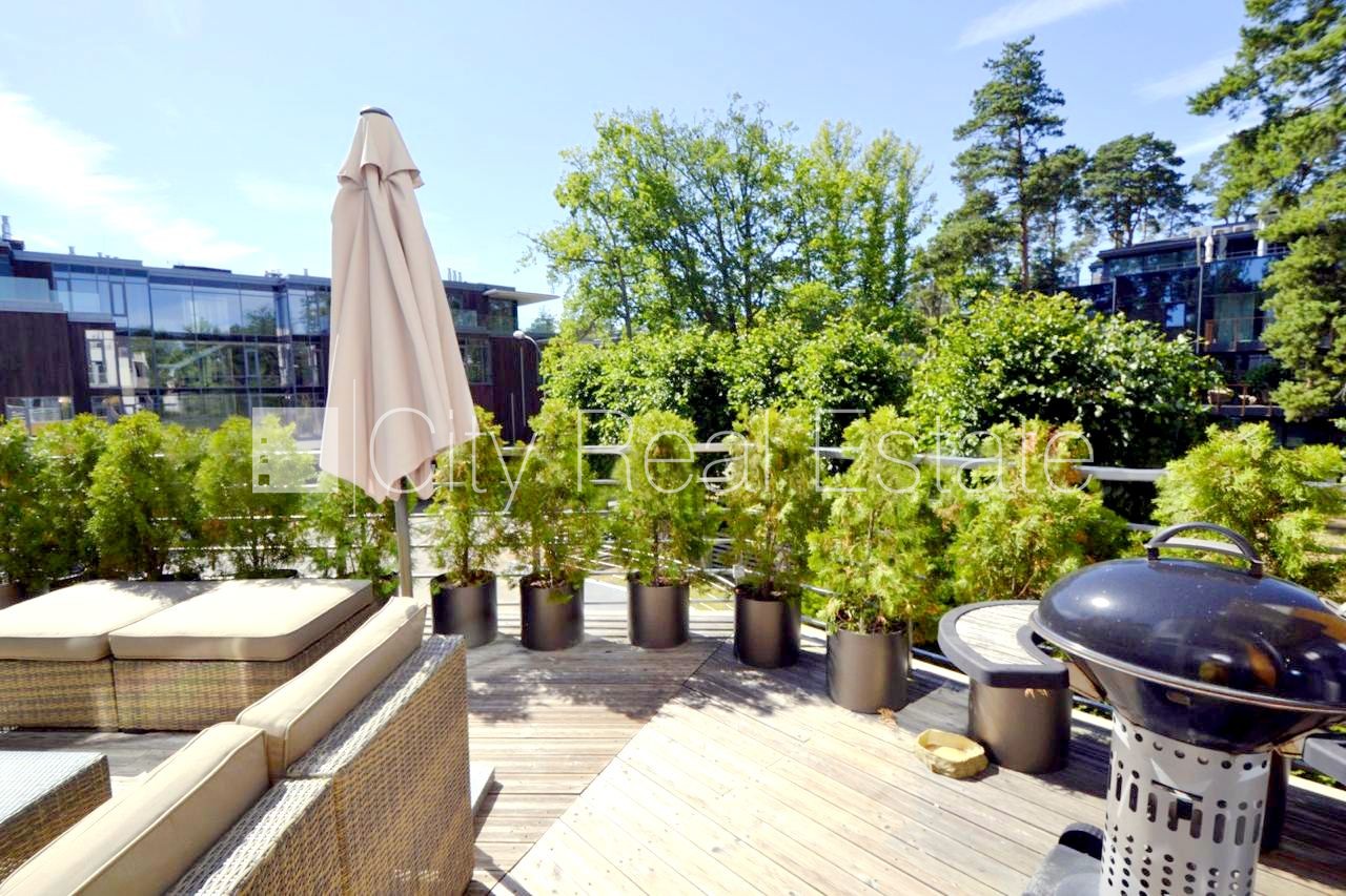 Sludinājumi. Zeme īpašumā, jaunceltne, monolīta betona sienas, pagrabstāvā pieejama noliktava, labiekārtota Cena: 650000 EUR Foto #7