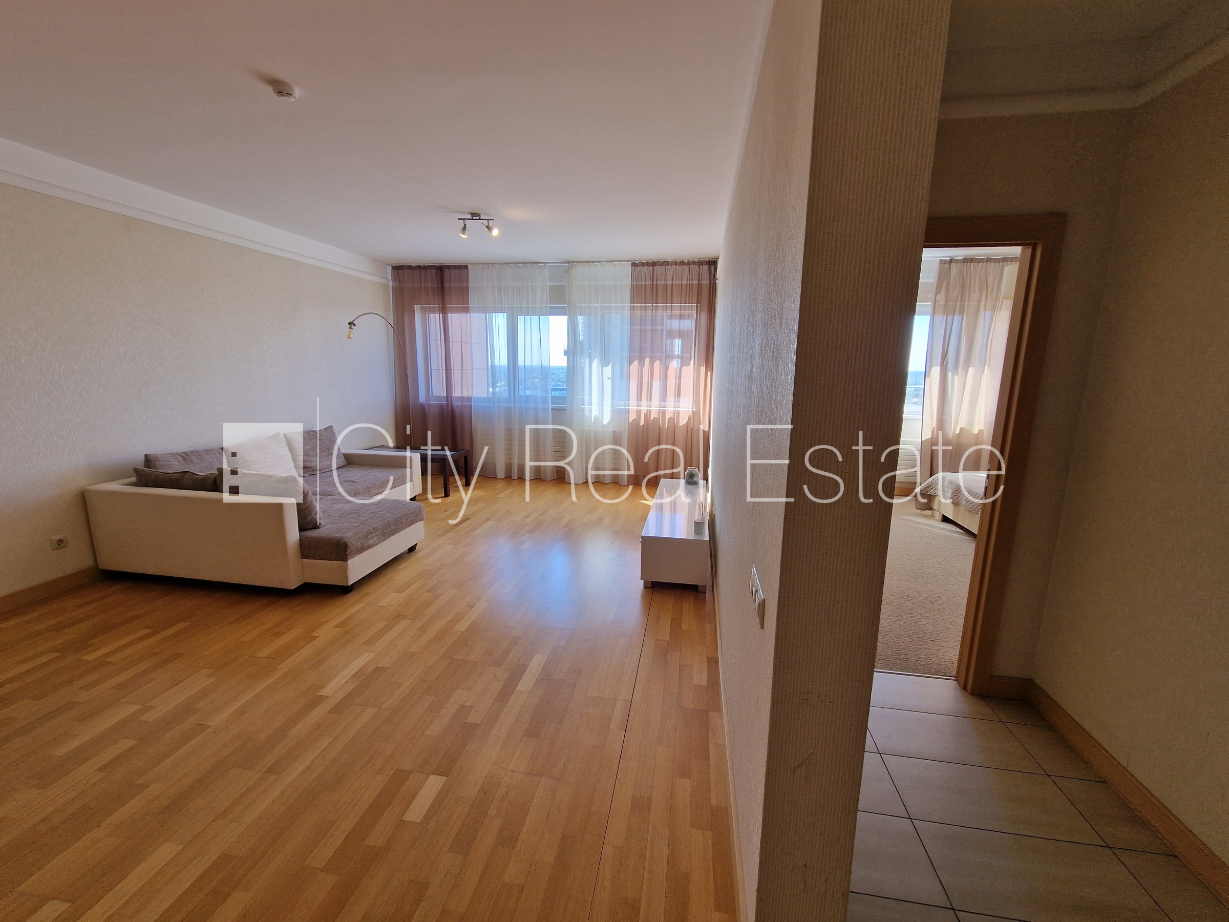 Sludinājumi. Projekts - Panorama Plaza, jaunceltne, labiekārtota apzaļumota teritorija, maksas stāvvieta, Cena: 680 EUR/mēn Foto #4