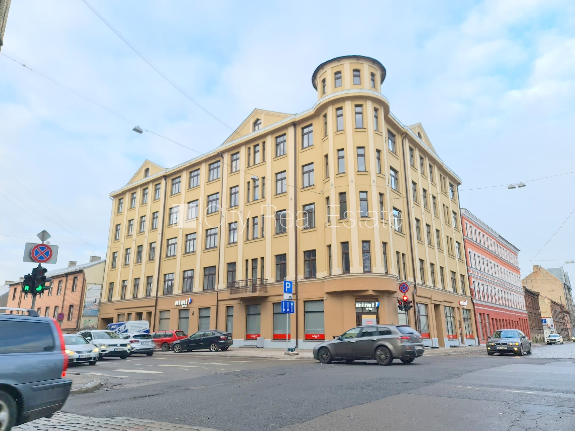 Sludinājumi. Fasādes māja, renovēta māja, slēgts pagalms, ieeja no pagalma, kāpņu telpa pēc kapitālā remonta, Cena: 330 EUR/mēn Foto #22