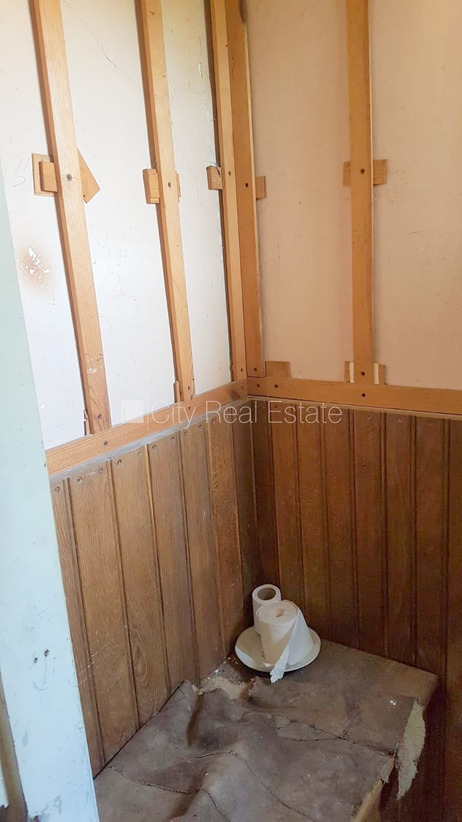 Sludinājumi. Zeme īpašumā, fasādes māja, slēgts pagalms, iežogota teritorija ar koka sētu, ieeja no pagalma, Cena: 38000 EUR Foto #22