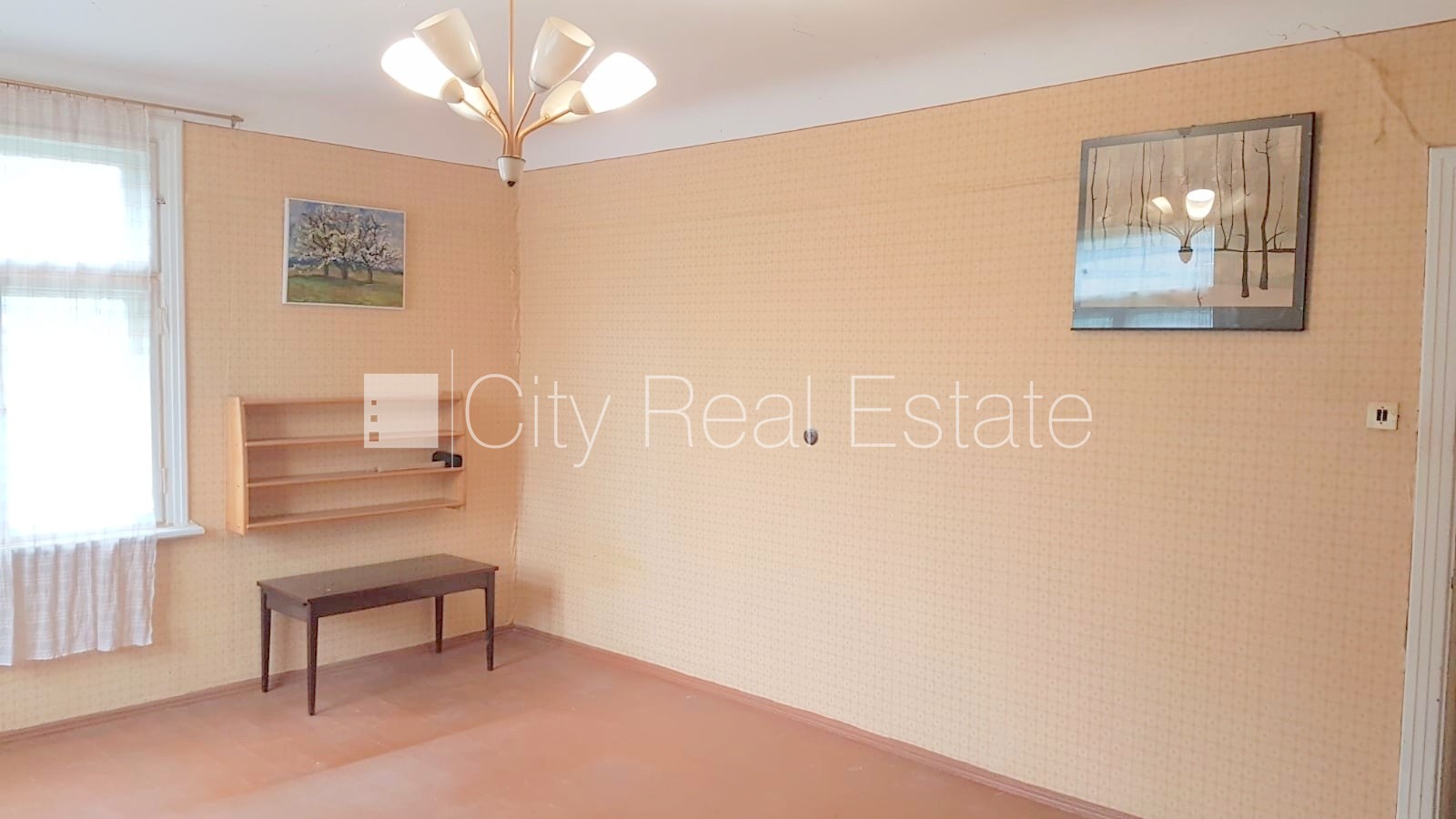 Sludinājumi. Zeme īpašumā, fasādes māja, slēgts pagalms, iežogota teritorija ar koka sētu, ieeja no pagalma, Cena: 38000 EUR Foto #2