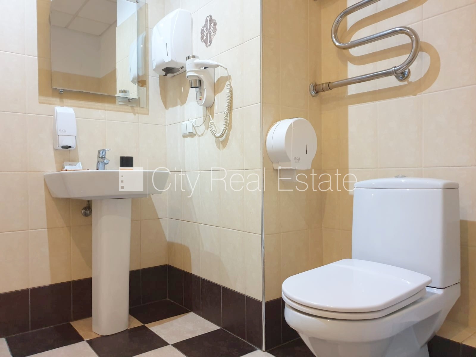 Sludinājumi. Šo dzīvokli izīrē pa diennaktīm (īstermiņa īre), īres cena sludinājumā norādīta par vienu diennakts Cena: 50 EUR/mēn Foto #8