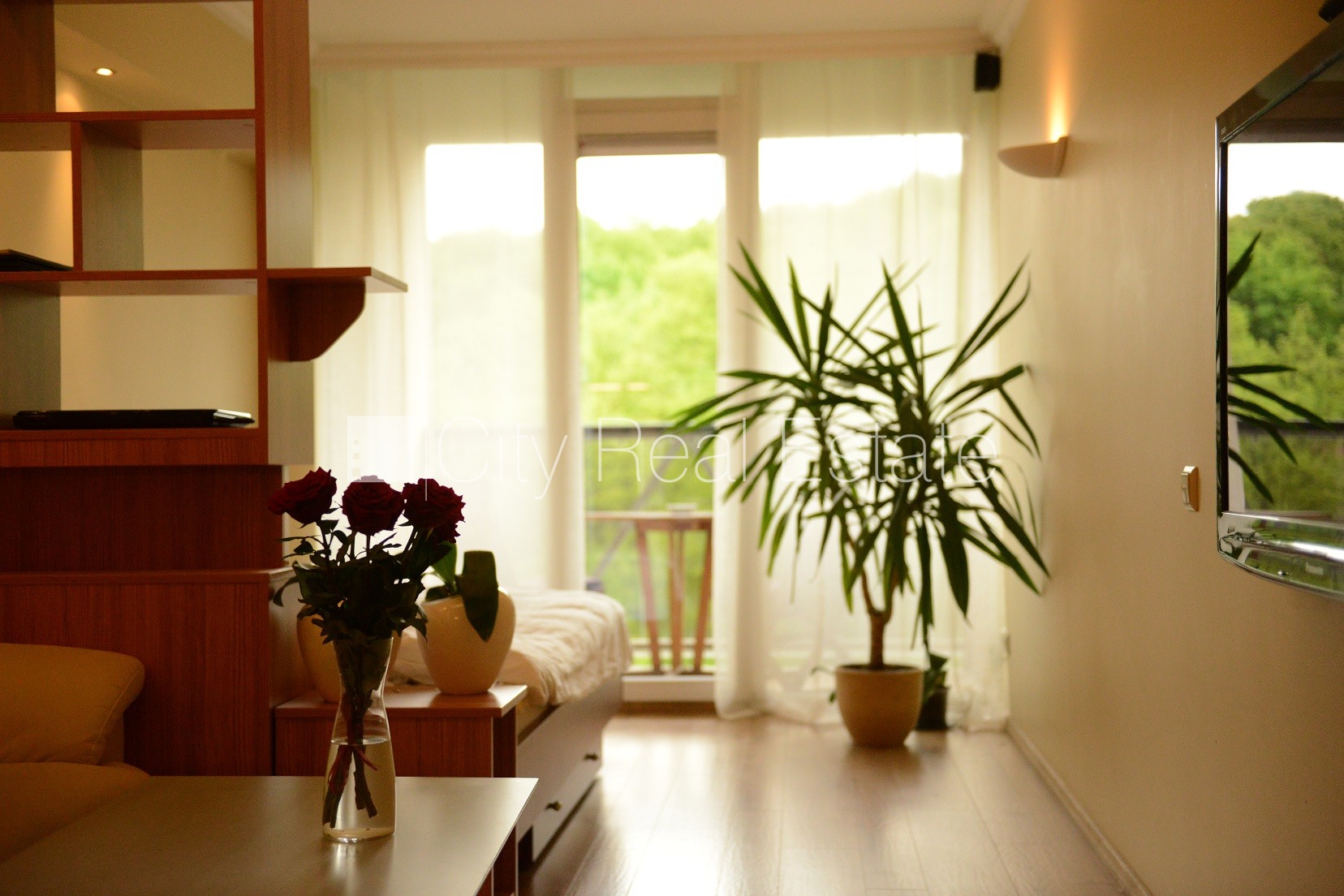 Sludinājumi. Jaunceltne, labiekārtota apzaļumota teritorija, slēgts pagalms, iespēja nomāt autostāvvietu, Cena: 450 EUR/mēn Foto #1