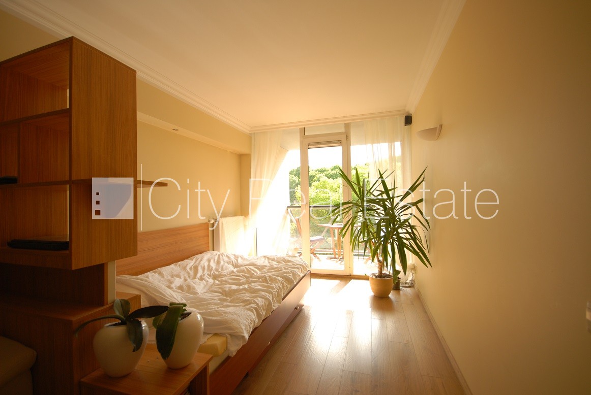 Sludinājumi. Jaunceltne, labiekārtota apzaļumota teritorija, slēgts pagalms, iespēja nomāt autostāvvietu, Cena: 450 EUR/mēn Foto #5