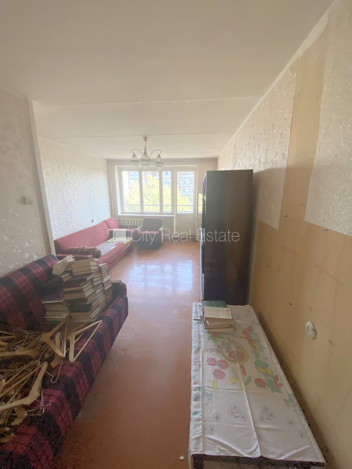 Sludinājumi. Zeme īpašumā, fasādes māja, ieeja no pagalma, ir lifts, kāpņu telpa pēc kosmētiskā remonta, Cena: 39800 EUR Foto #2