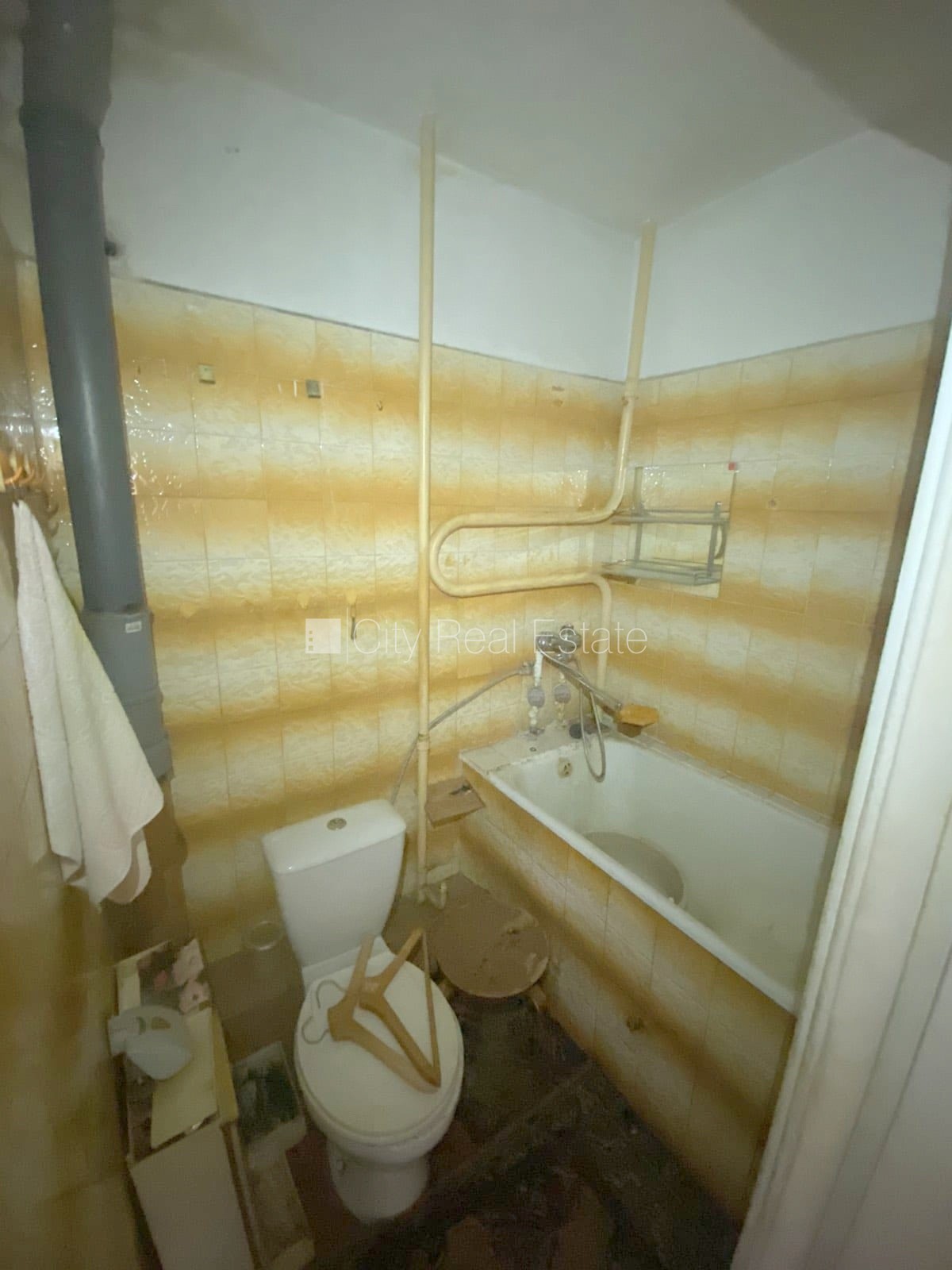 Sludinājumi. Zeme īpašumā, fasādes māja, ieeja no pagalma, ir lifts, kāpņu telpa pēc kosmētiskā remonta, Cena: 39800 EUR Foto #8