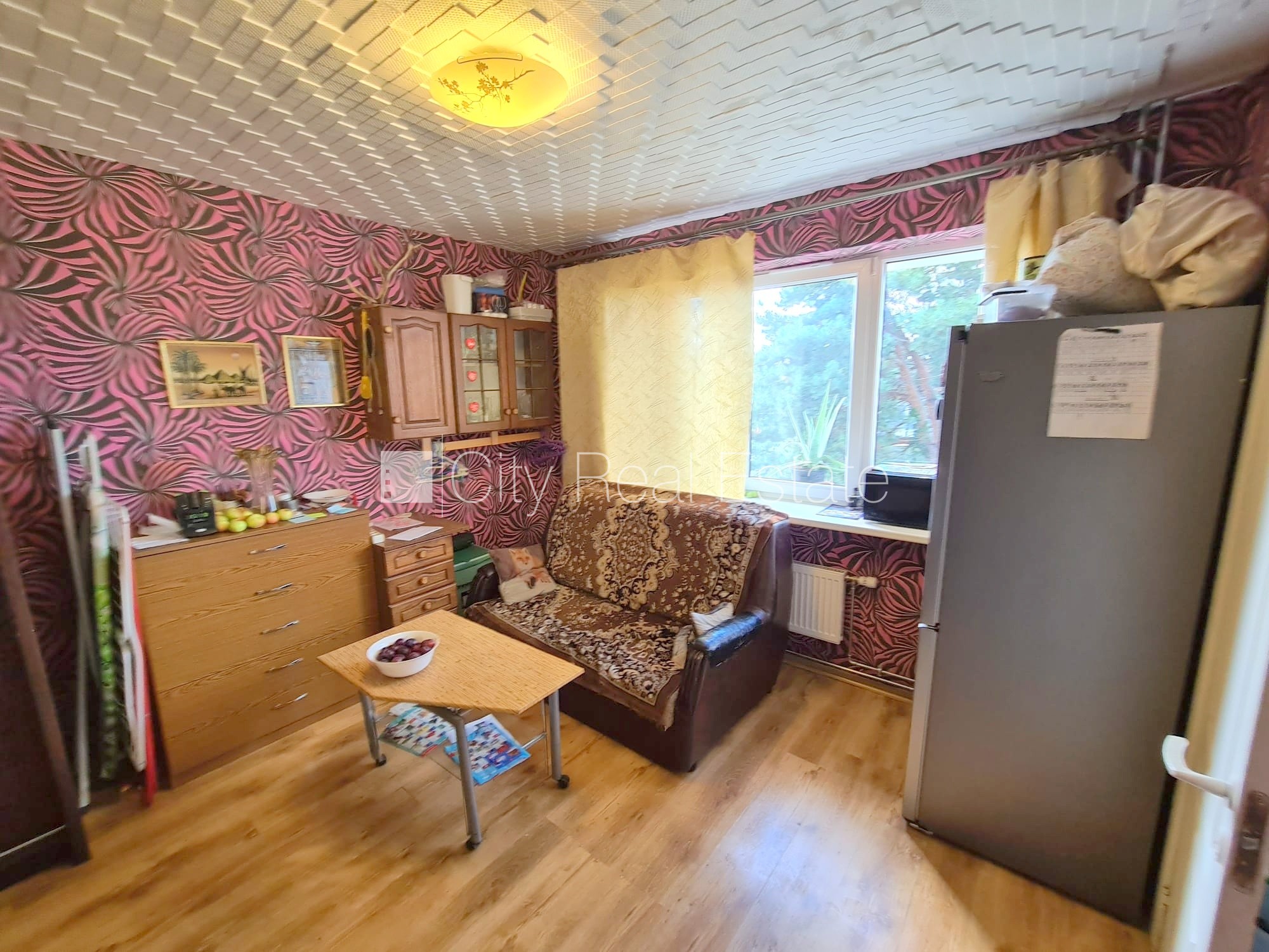 Sludinājumi. Zeme īpašumā, renovēta māja, fasāde ar dekoratīvo apmetumu, labiekārtota apzaļumota teritorija, Cena: 45000 EUR Foto #3