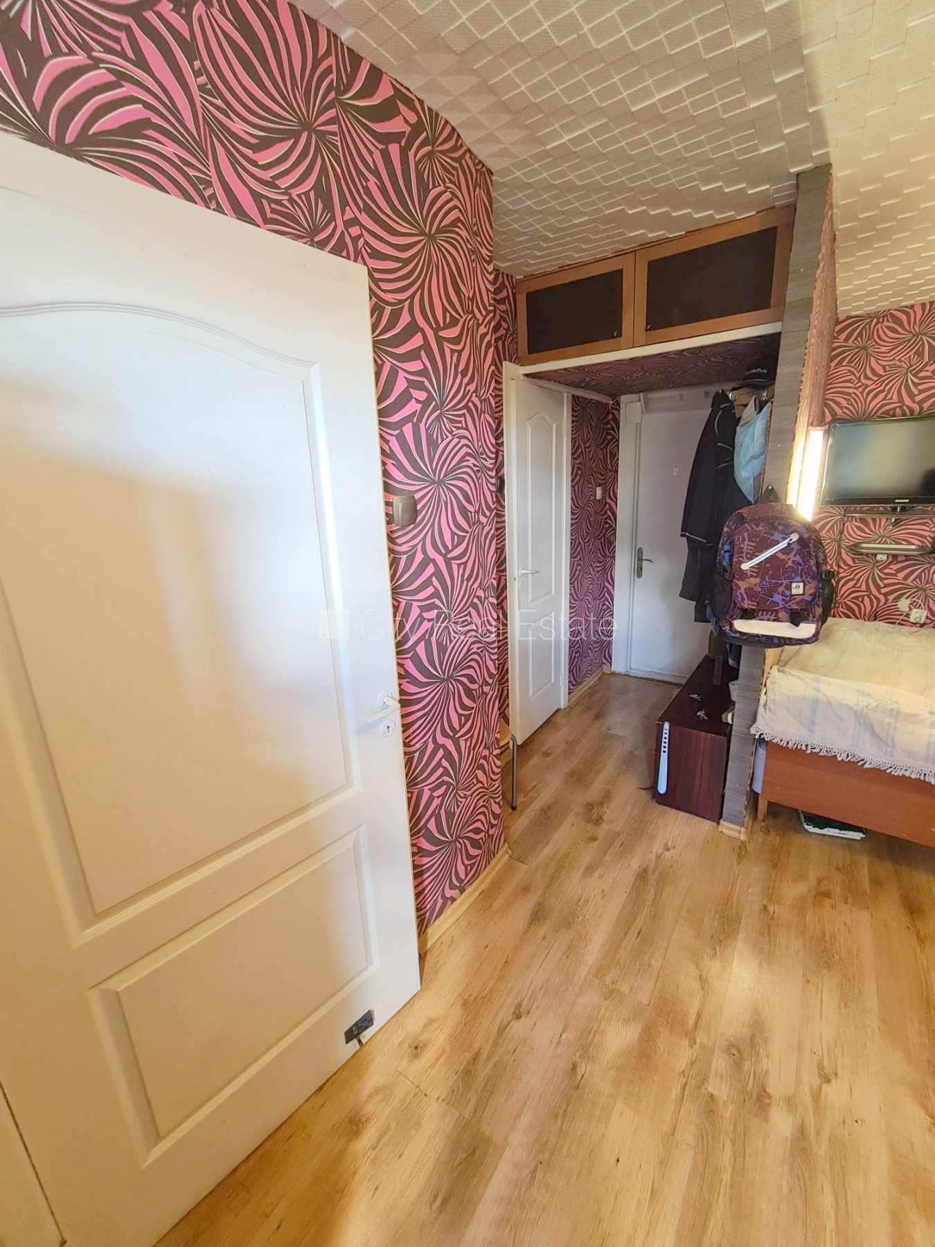 Sludinājumi. Zeme īpašumā, renovēta māja, fasāde ar dekoratīvo apmetumu, labiekārtota apzaļumota teritorija, Cena: 45000 EUR Foto #11