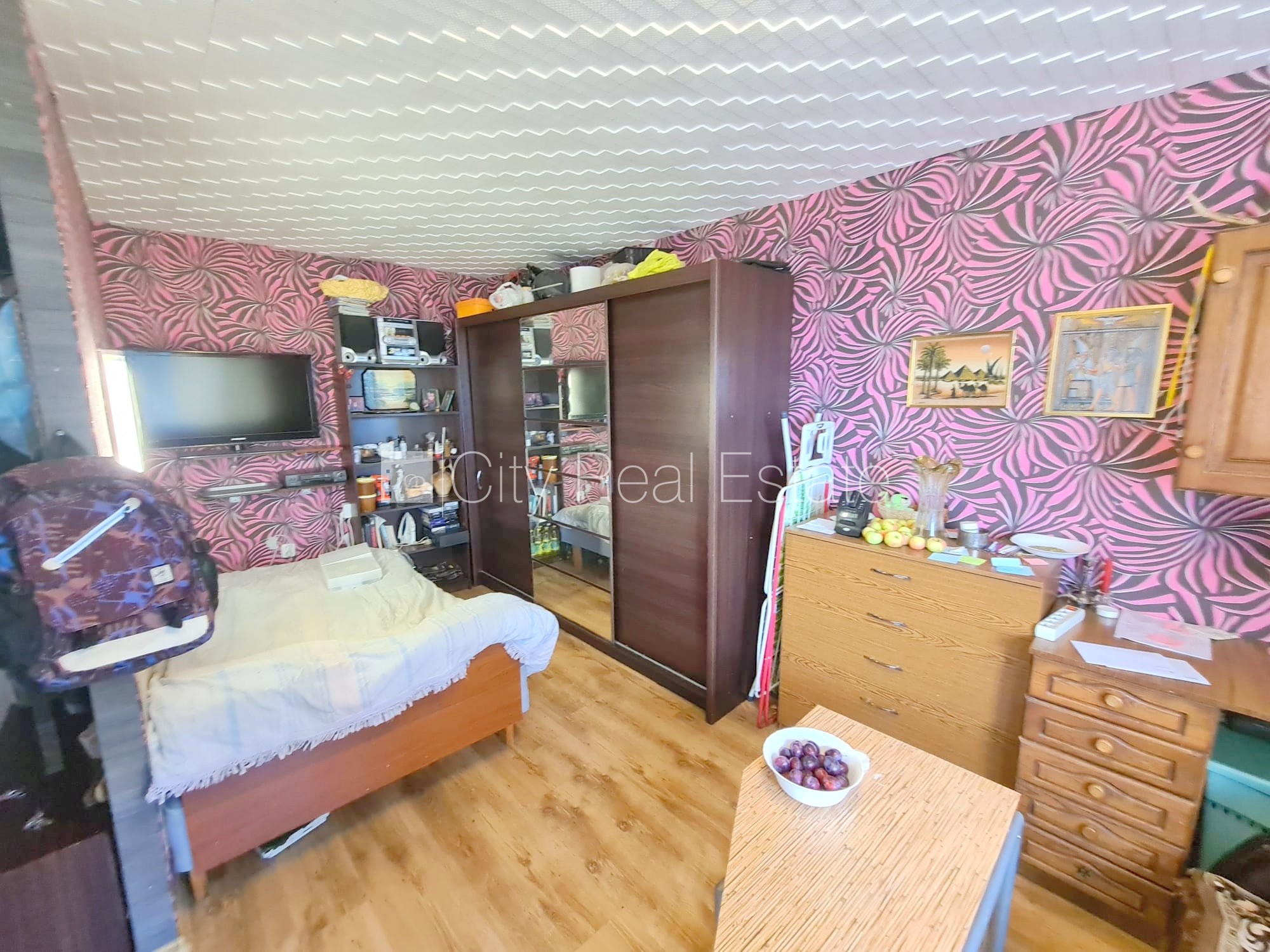 Sludinājumi. Zeme īpašumā, renovēta māja, fasāde ar dekoratīvo apmetumu, labiekārtota apzaļumota teritorija, Cena: 45000 EUR Foto #8