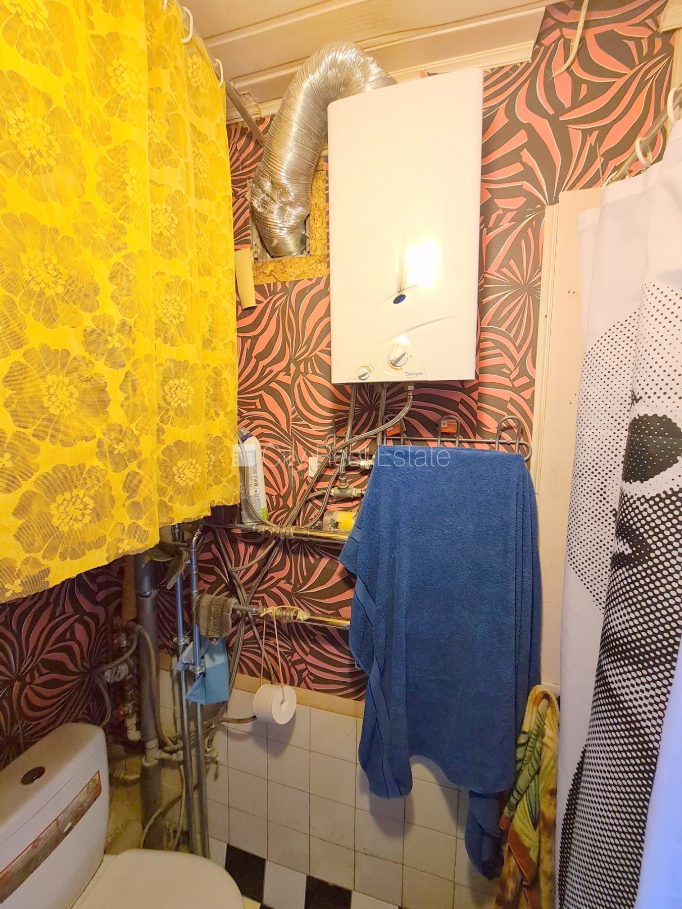 Sludinājumi. Zeme īpašumā, renovēta māja, fasāde ar dekoratīvo apmetumu, labiekārtota apzaļumota teritorija, Cena: 45000 EUR Foto #17