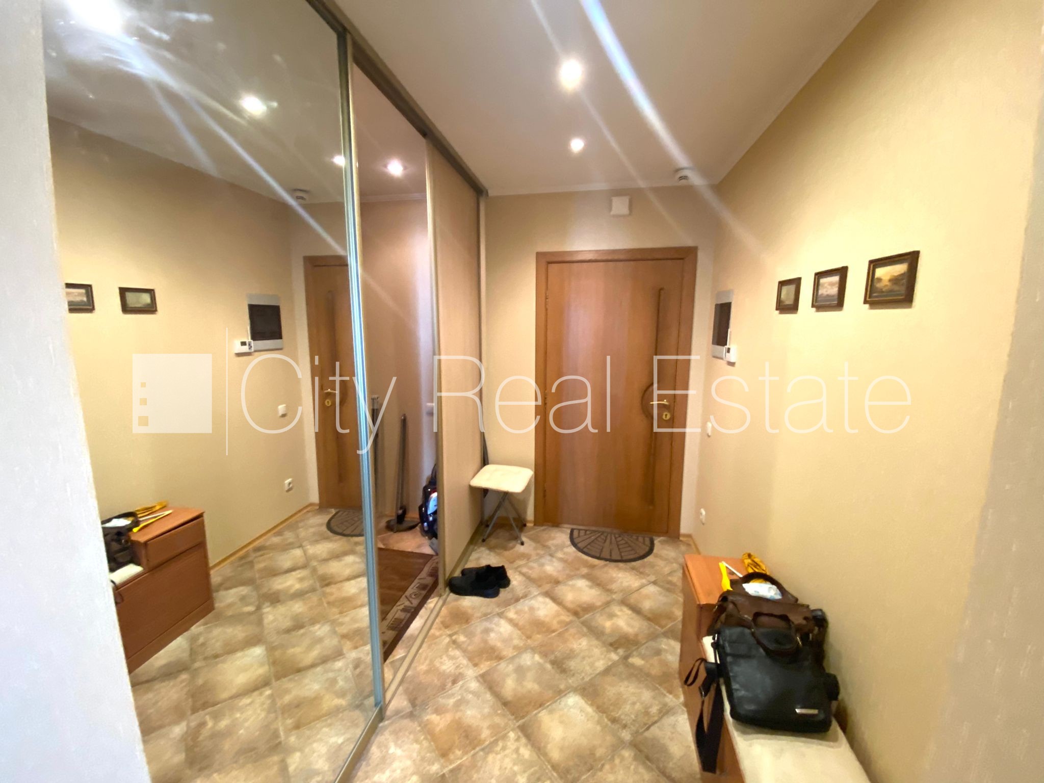 Sludinājumi. Projekts - Ziedu muiža, labiekārtots apzaļumots pagalms, pazemes autostāvvieta, ir lifts, lodžija 7 Cena: 144400 EUR Foto #12