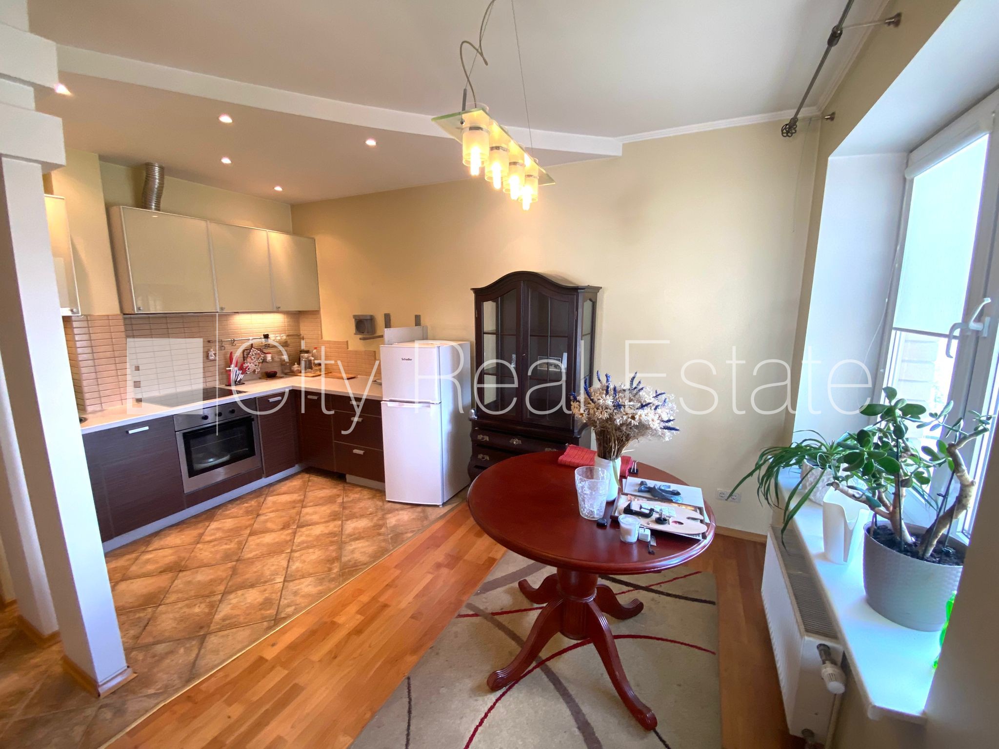 Sludinājumi. Projekts - Ziedu muiža, labiekārtots apzaļumots pagalms, pazemes autostāvvieta, ir lifts, lodžija 7 Cena: 144400 EUR Foto #2