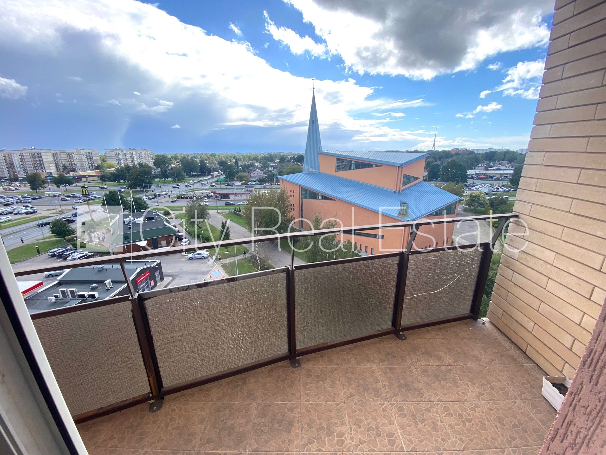 Sludinājumi. Projekts - Ziedu muiža, labiekārtots apzaļumots pagalms, pazemes autostāvvieta, ir lifts, lodžija 7 Cena: 144400 EUR Foto #8