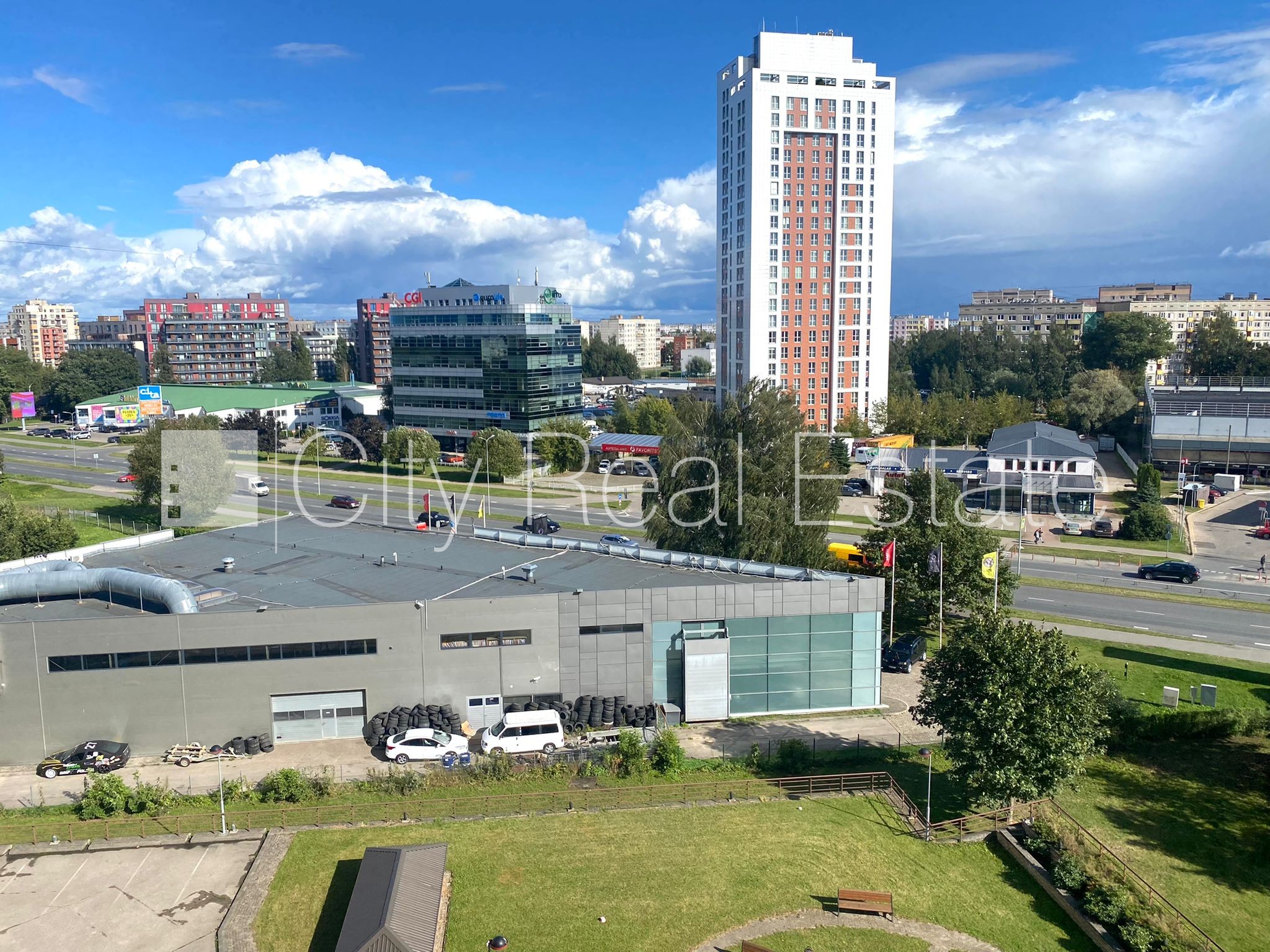 Sludinājumi. Projekts - Ziedu muiža, labiekārtots apzaļumots pagalms, pazemes autostāvvieta, ir lifts, lodžija 7 Cena: 144400 EUR Foto #16