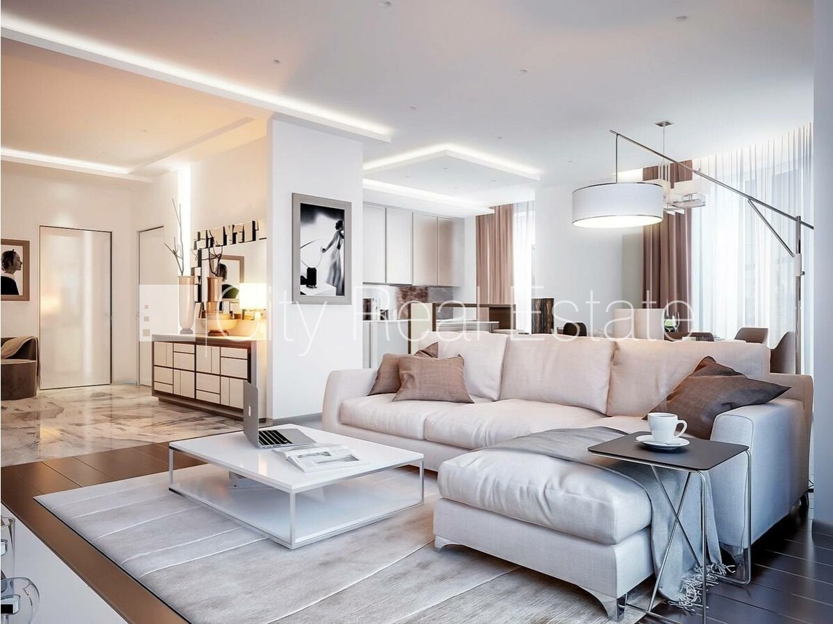 Sludinājumi. Fasādes māja, renovēta māja, fasāde ar dekoratīvo apmetumu, slēgts pagalms, ieeja no ielas un Cena: 164520 EUR Foto #1