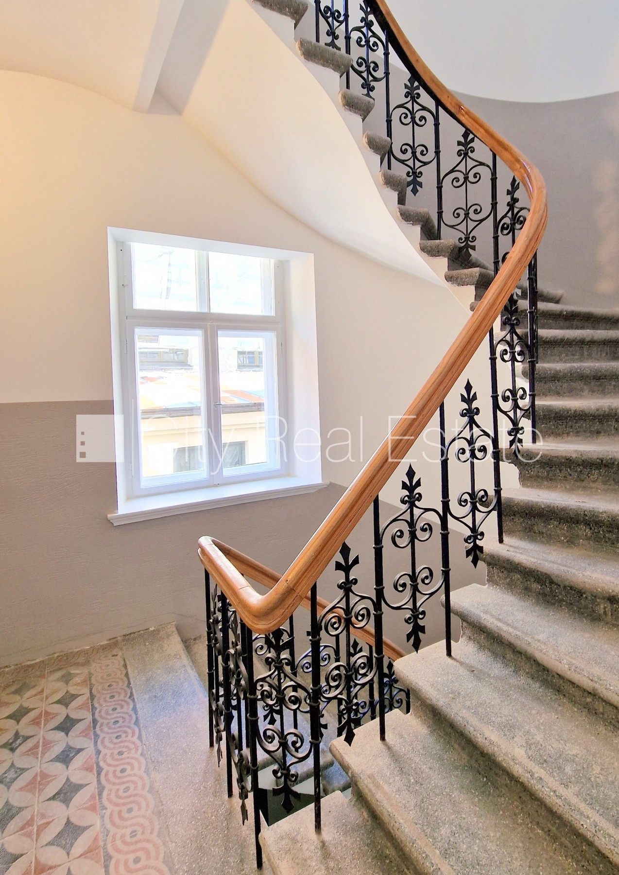 Sludinājumi. Fasādes māja, renovēta māja, labiekārtota apzaļumota teritorija, bruģēts piebraucamais ceļš, Cena: 500 EUR/mēn Foto #11