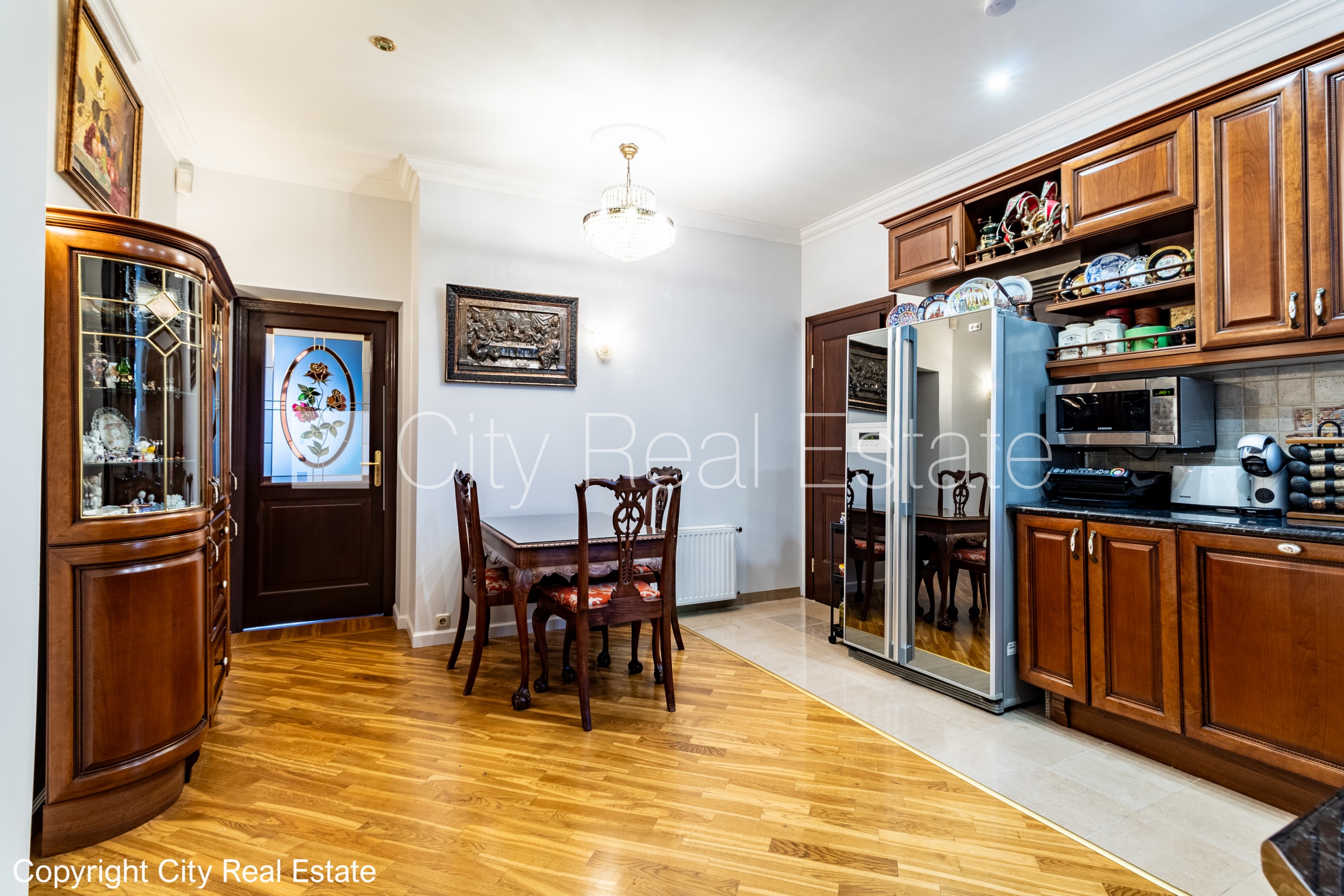 Sludinājumi. Zeme īpašumā, fasādes māja, mainīts Jumta segums, viena kvadrātmetra apsaimniekošanas maksa mēnesī  Cena: 200000 EUR Foto #17